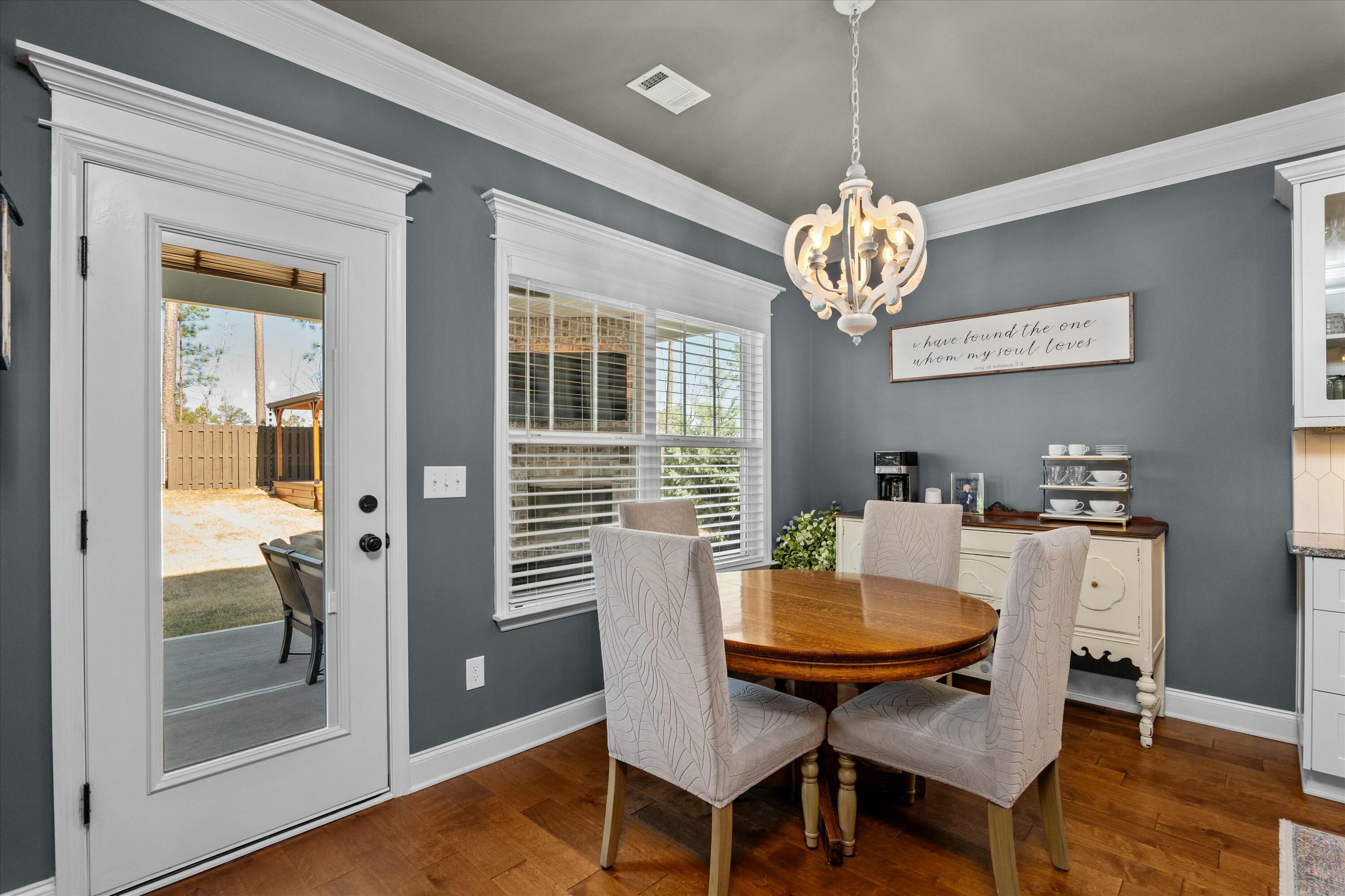 2562 Traverse Trail