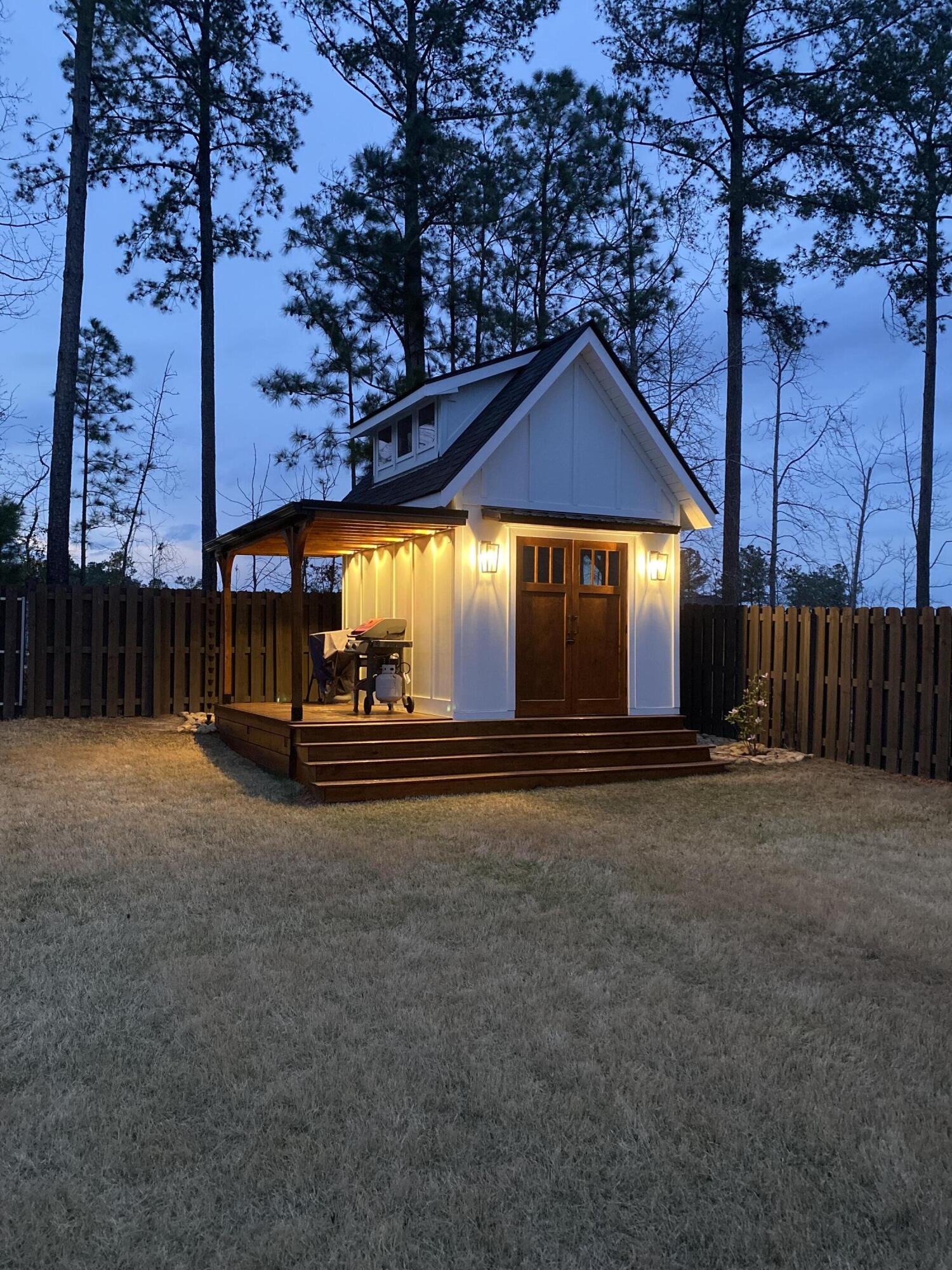 2562 Traverse Trail
