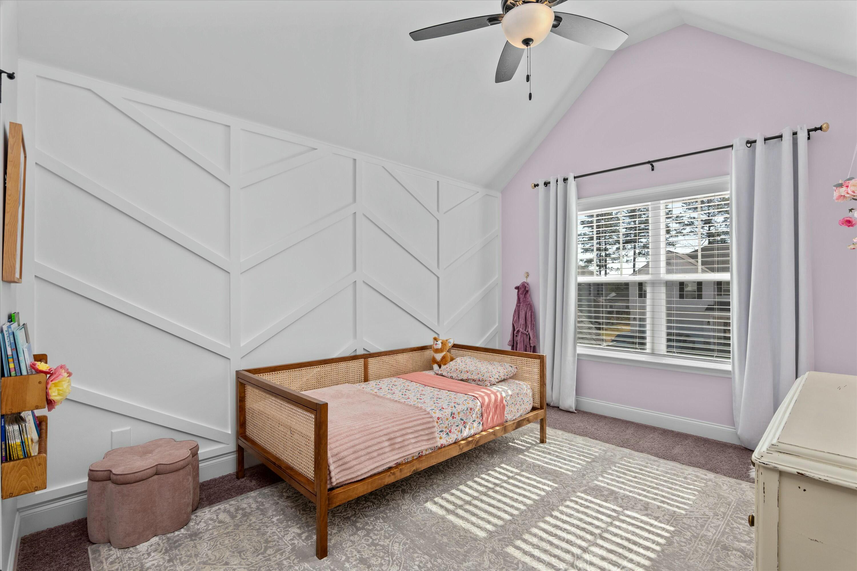 2562 Traverse Trail