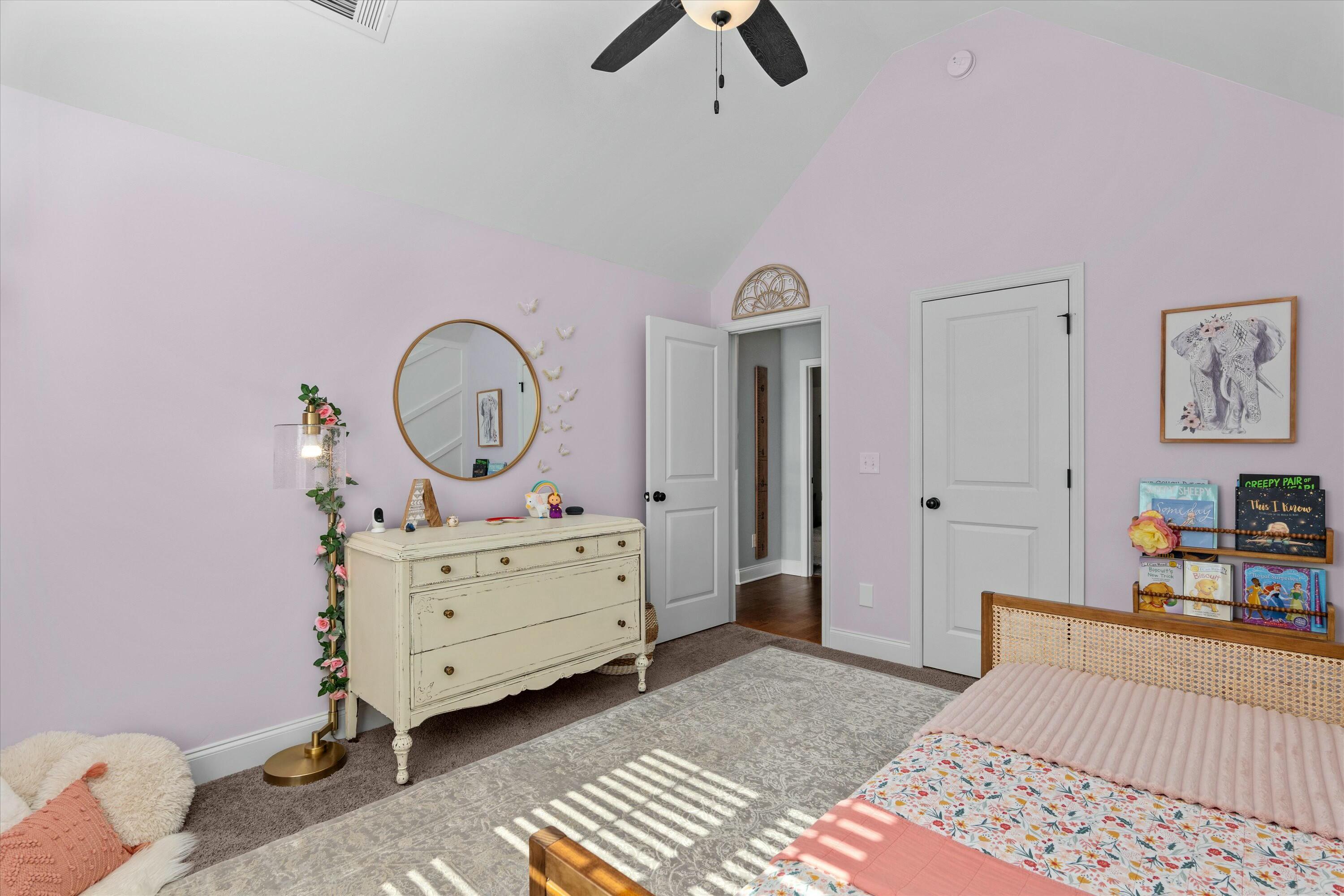 2562 Traverse Trail