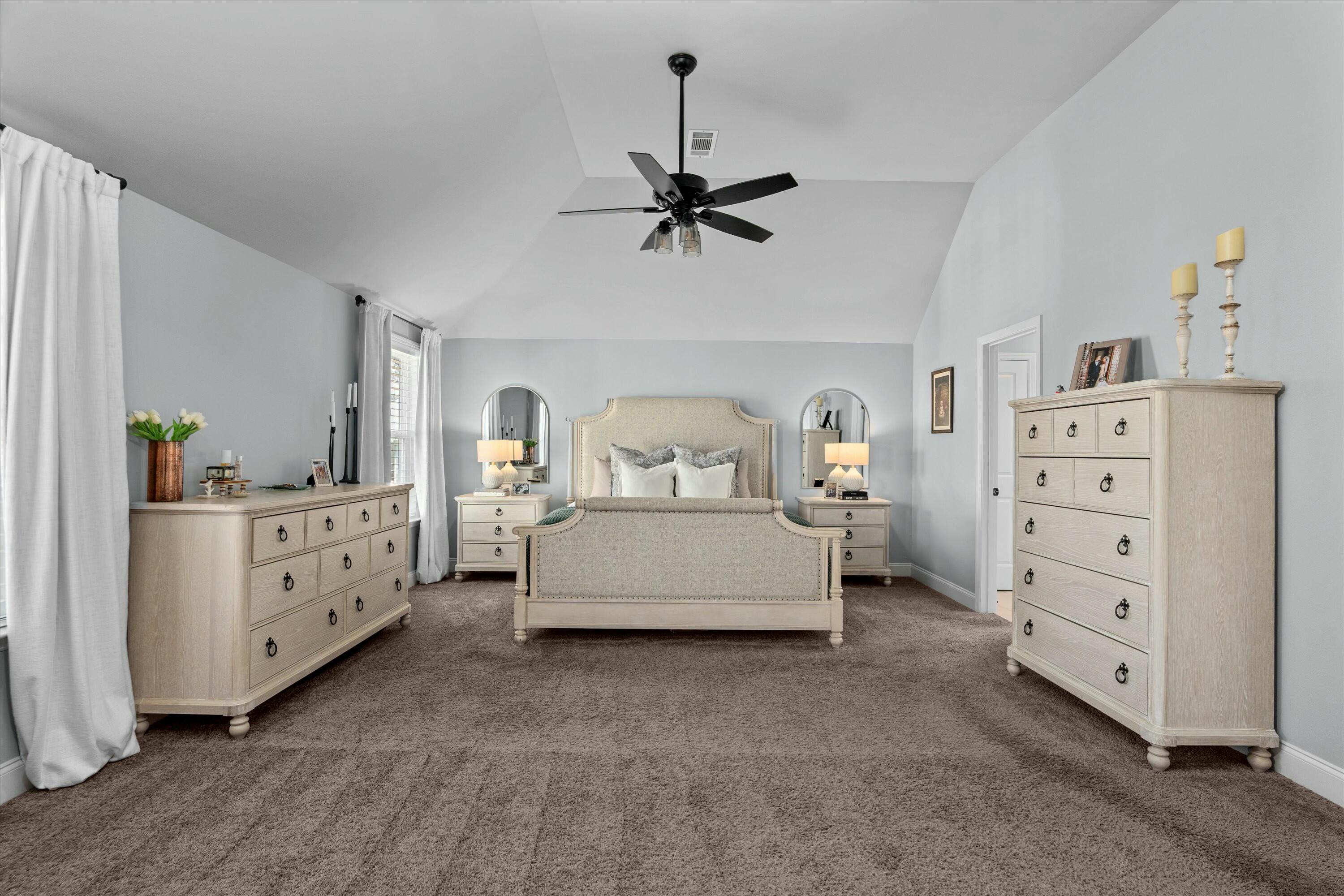 2562 Traverse Trail