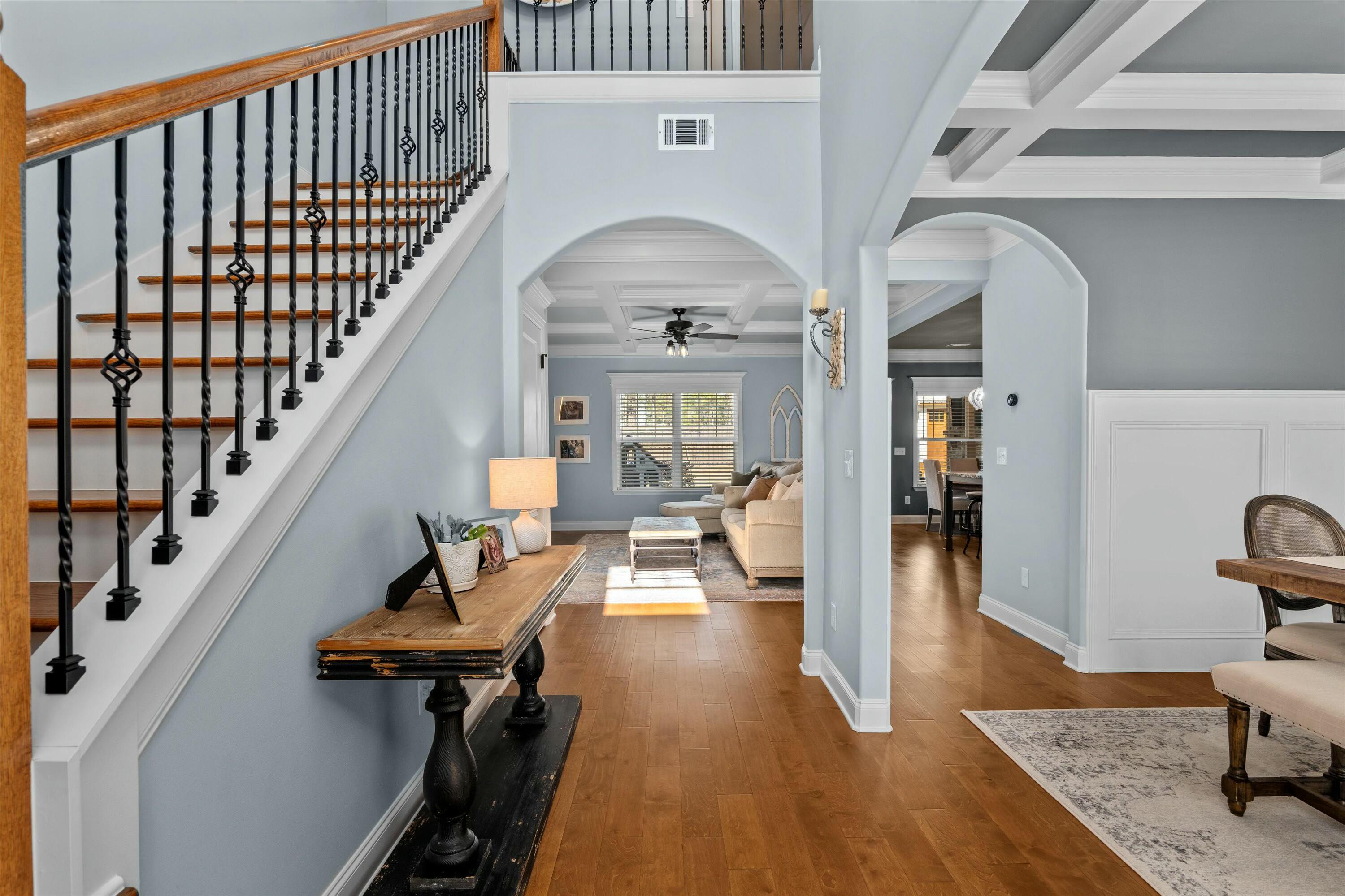 2562 Traverse Trail