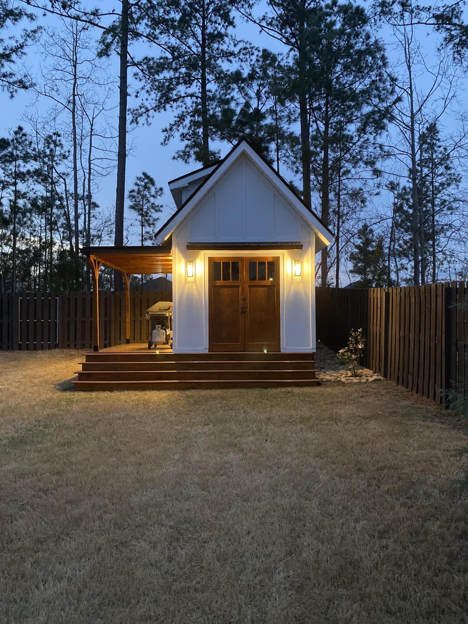 2562 Traverse Trail