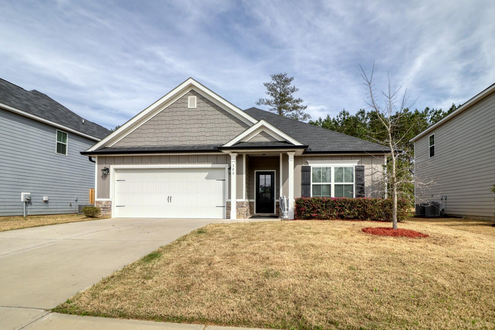 300 Huntley Loop