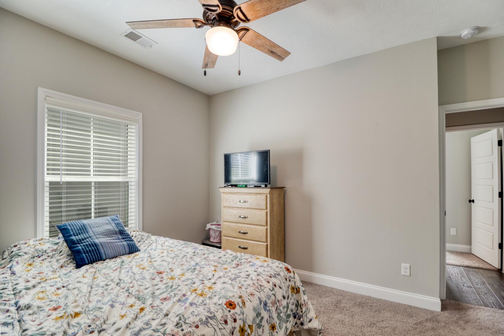 300 Huntley Loop