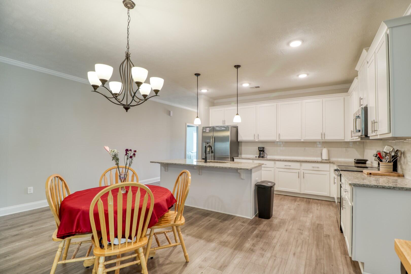 300 Huntley Loop