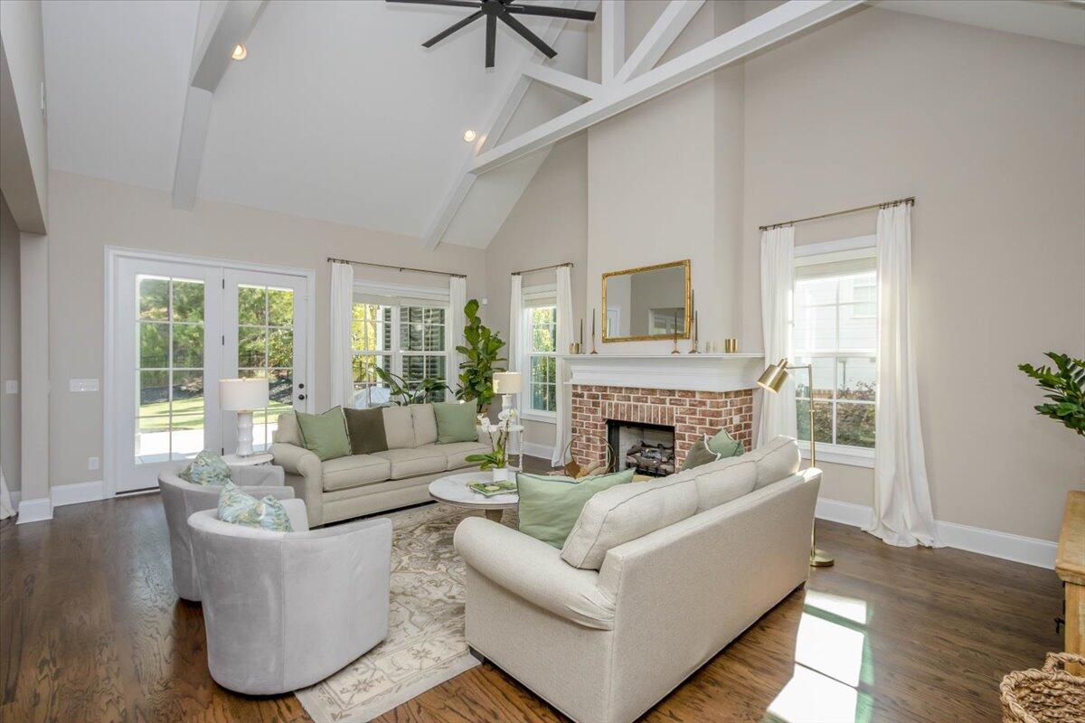216 Hornsby Lane