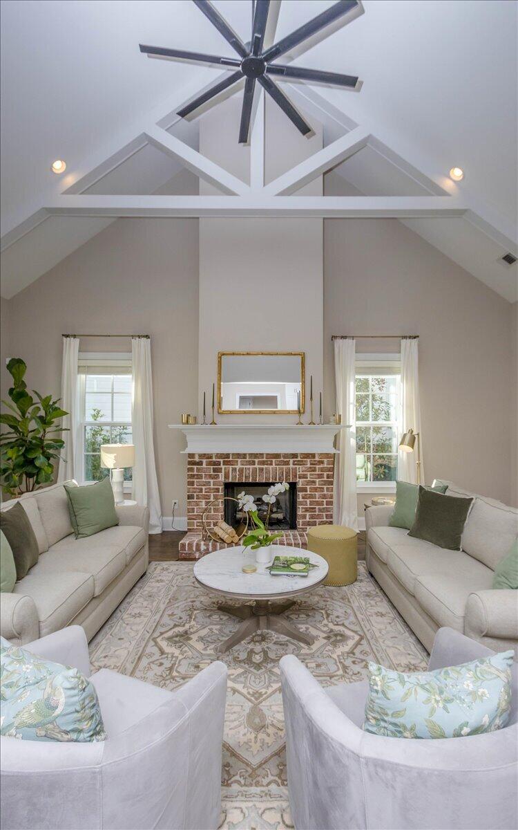 216 Hornsby Lane