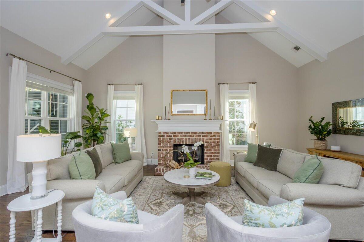 216 Hornsby Lane