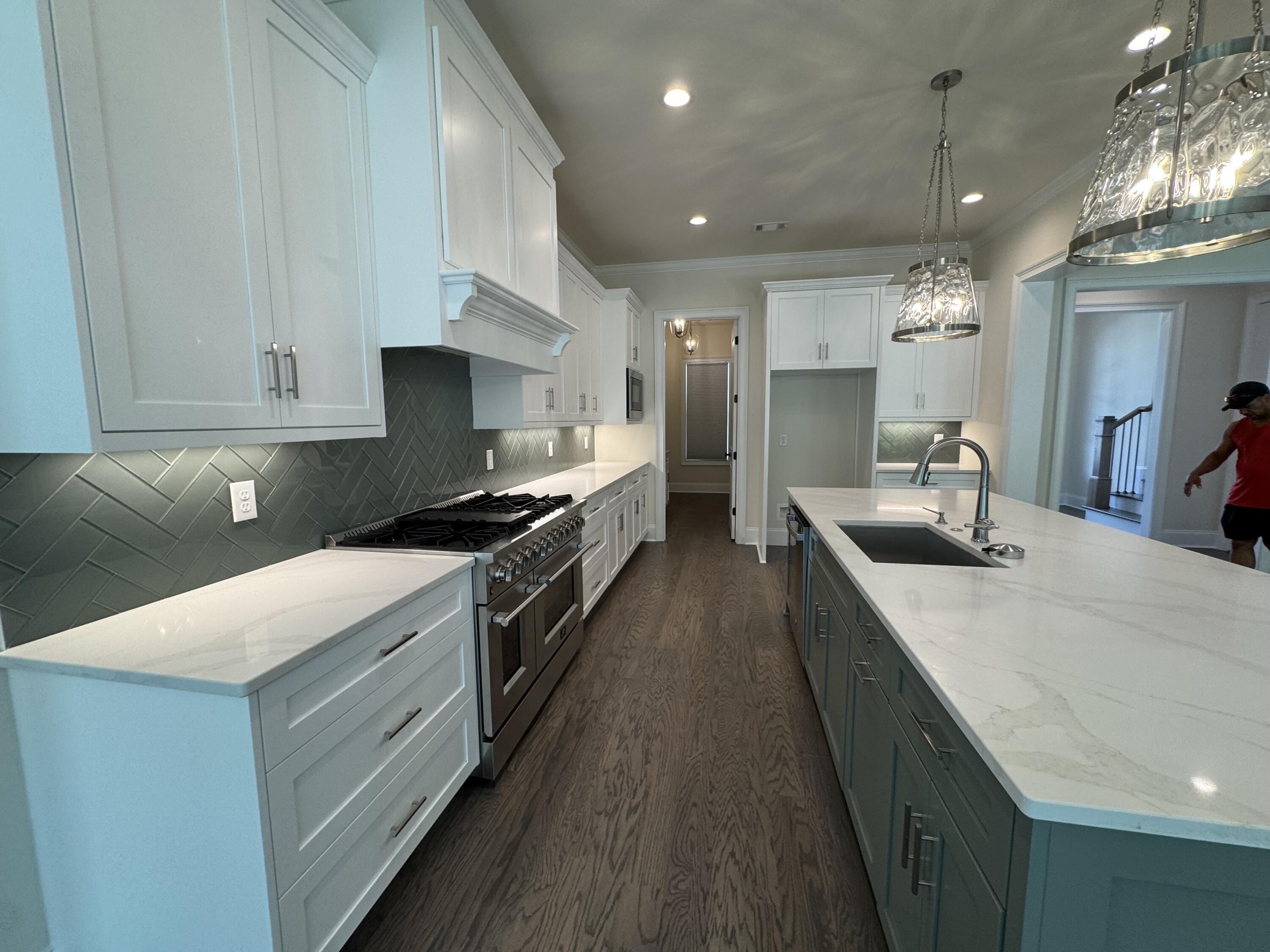 638 River Oaks Lane