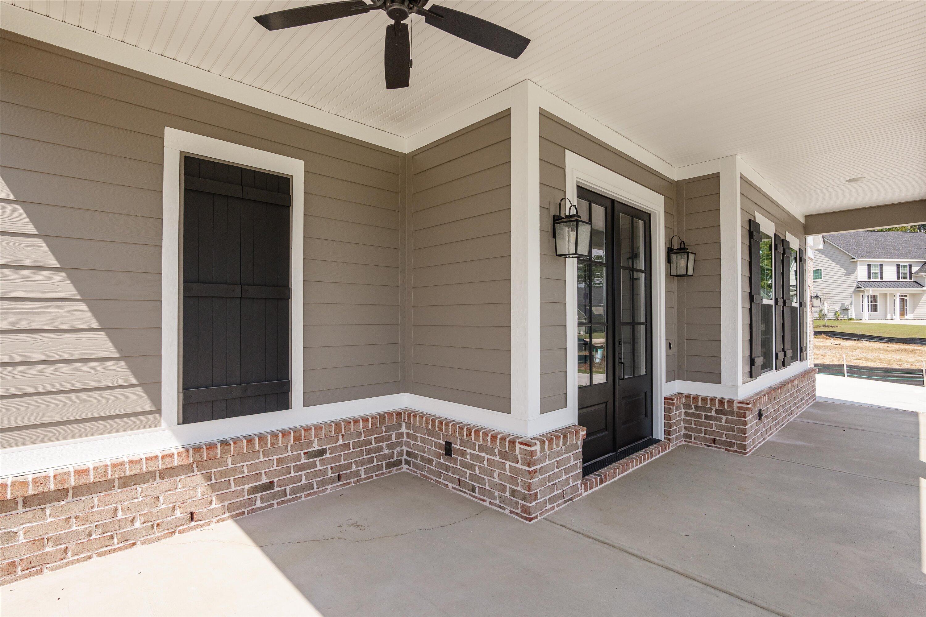642 River Oaks Lane