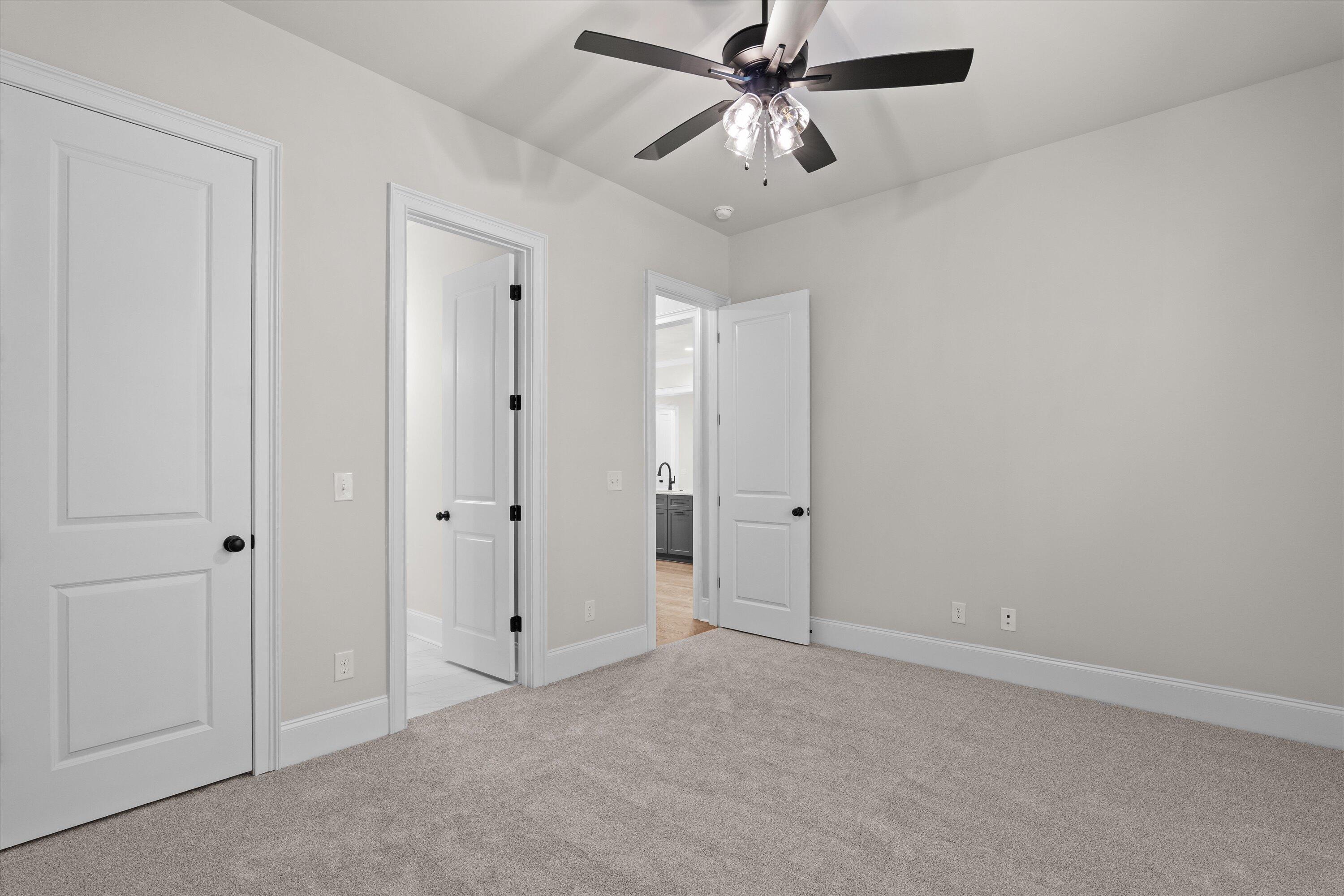 642 River Oaks Lane