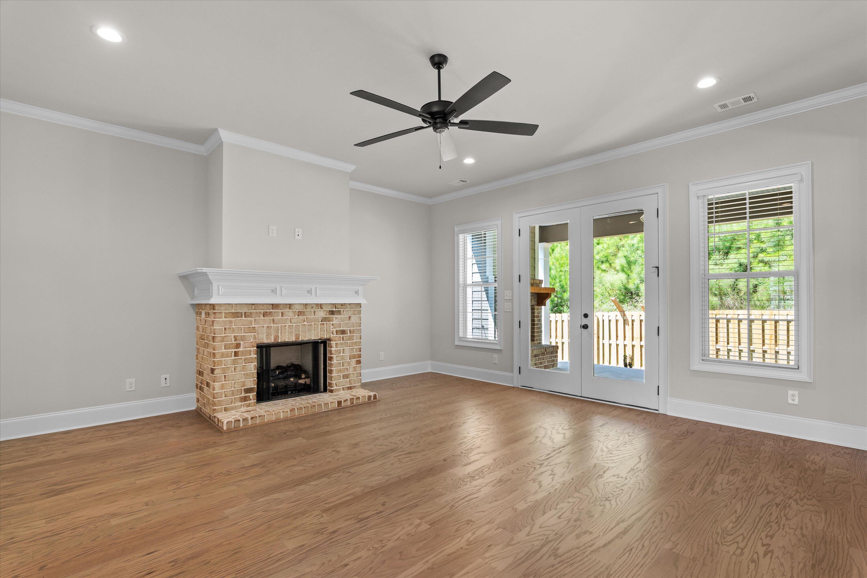 642 River Oaks Lane