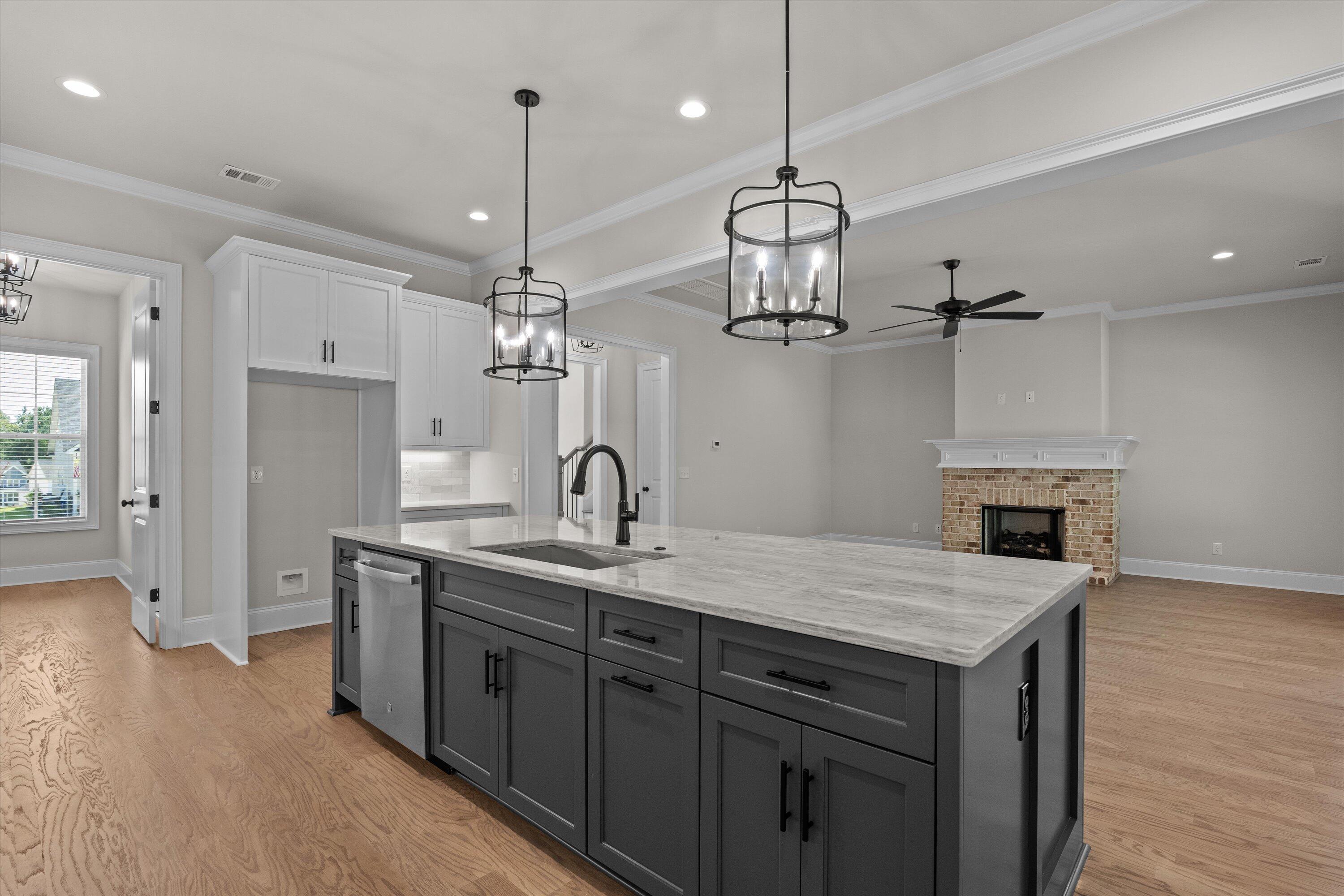 642 River Oaks Lane