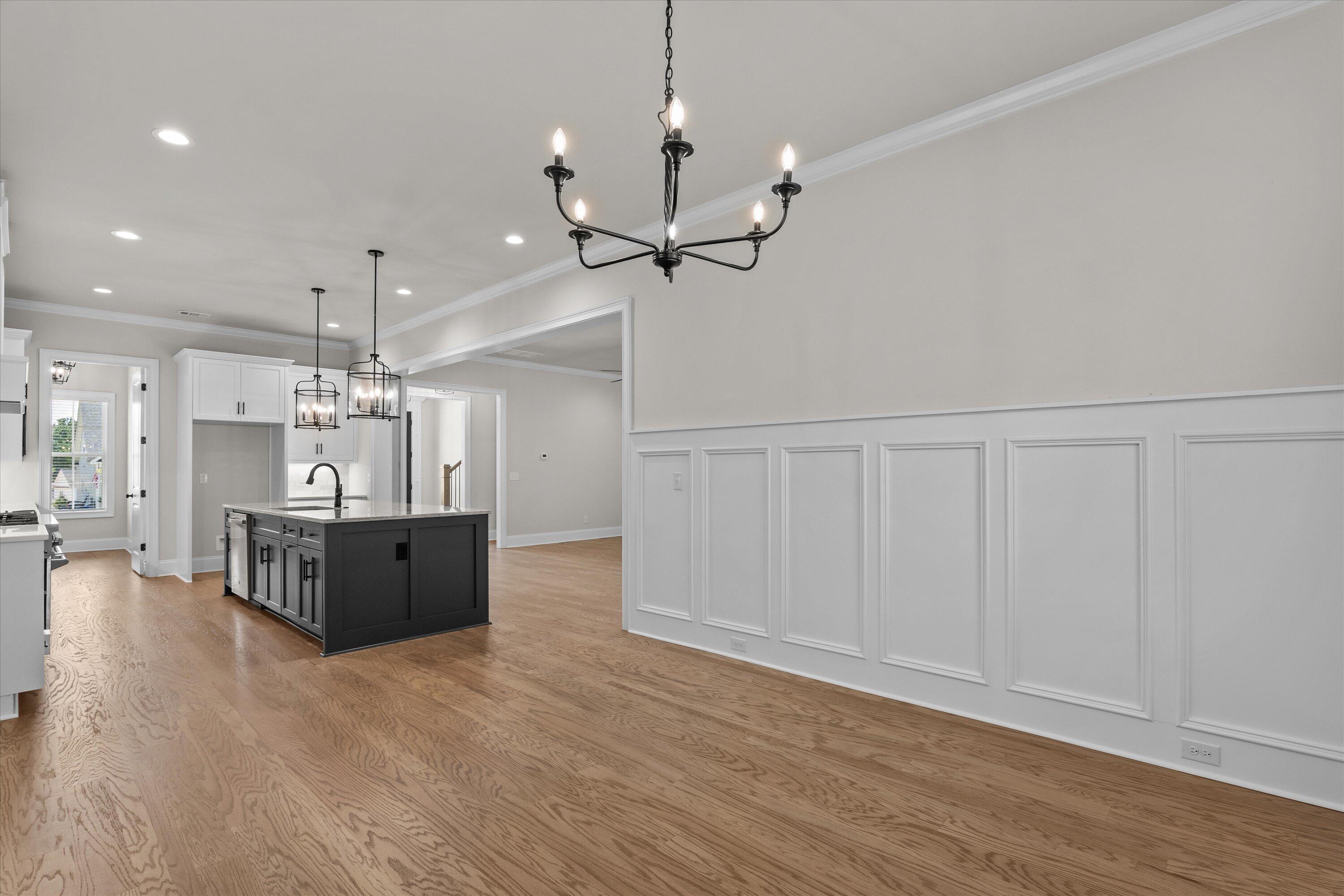 642 River Oaks Lane