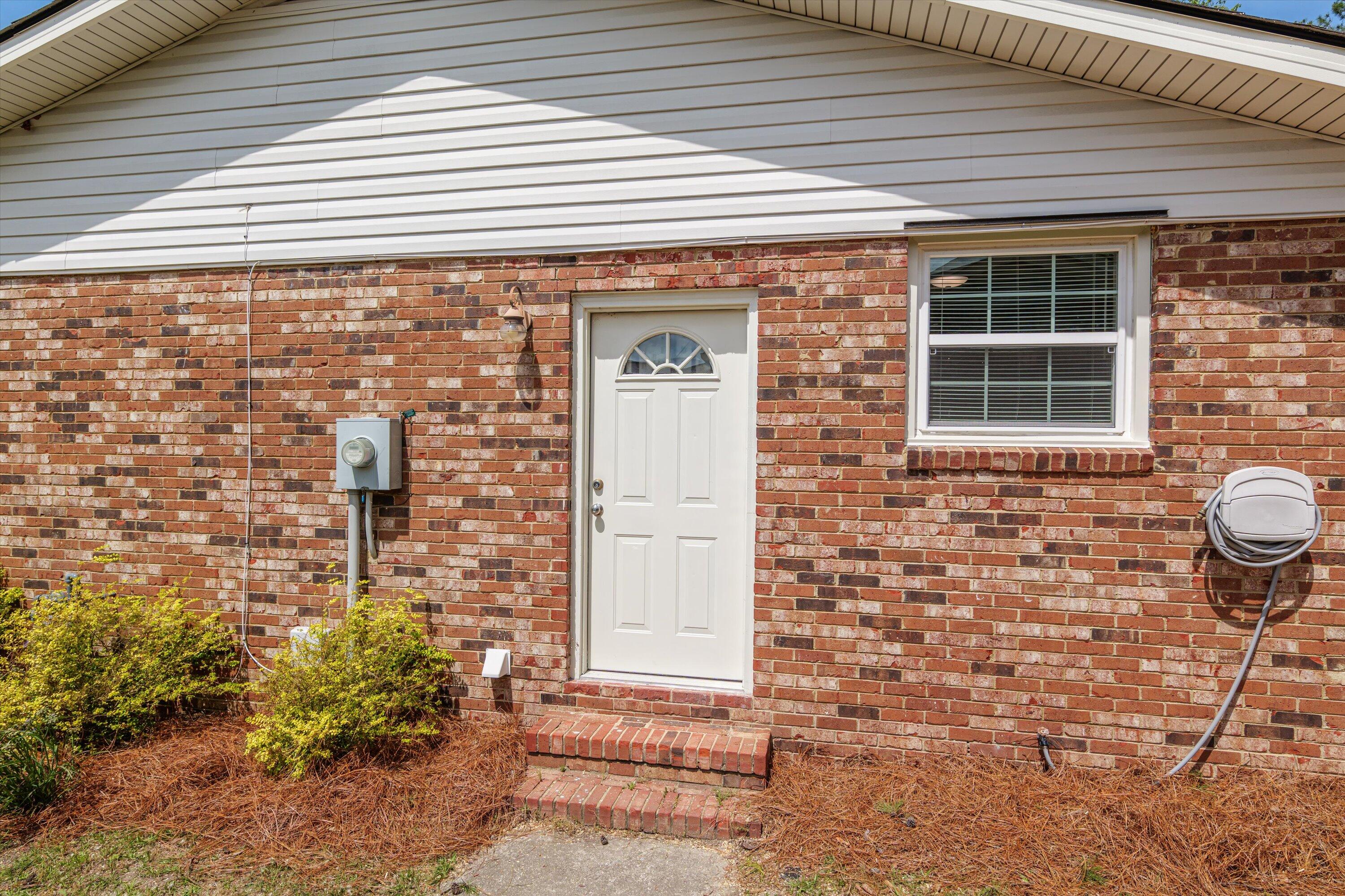 284 E Wynngate Drive