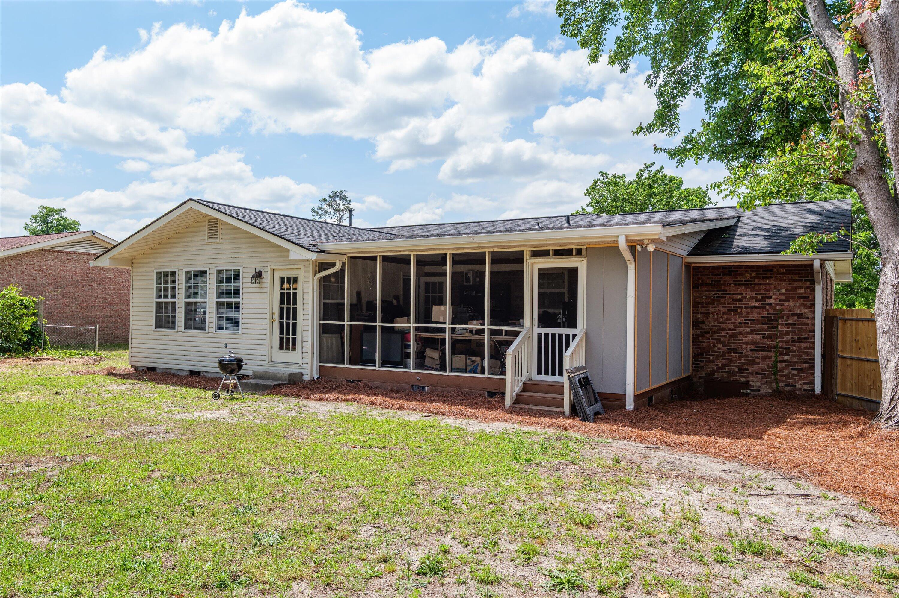284 E Wynngate Drive