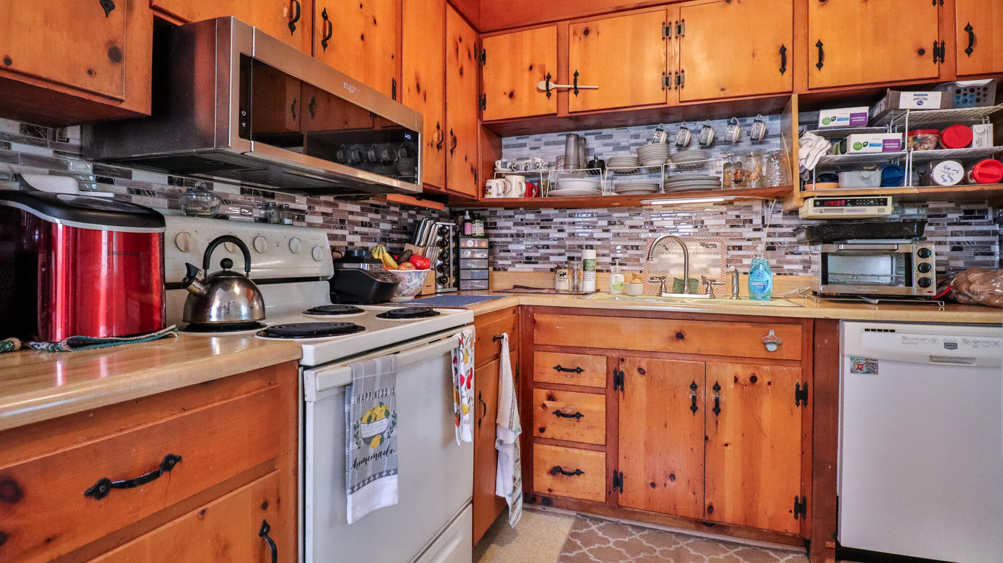 601 Louise Dr.