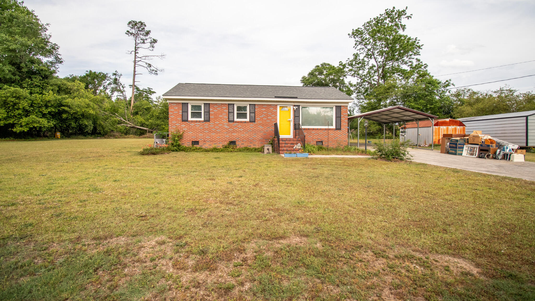 601 Louise Dr.