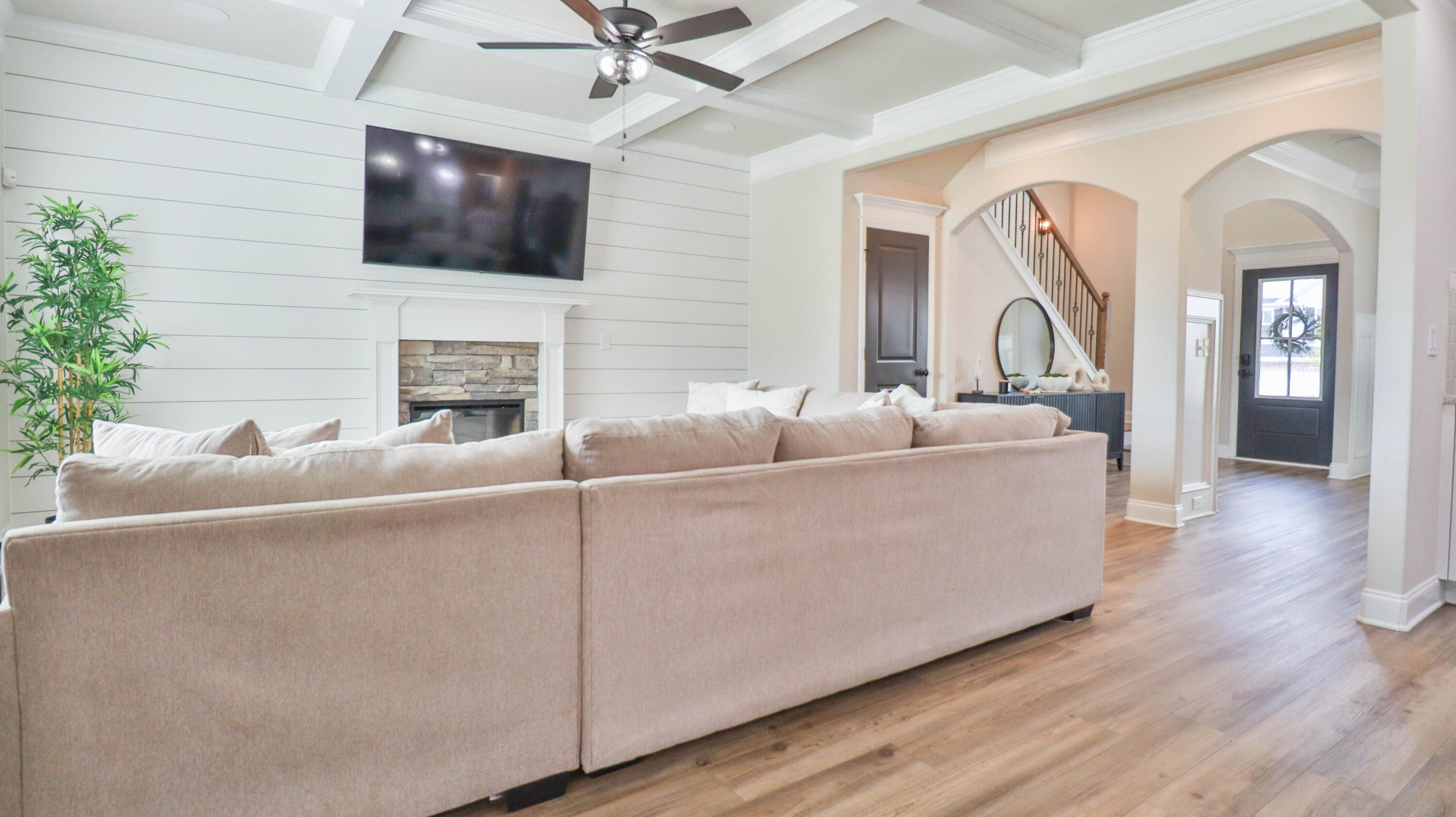 2594 Traverse Trail