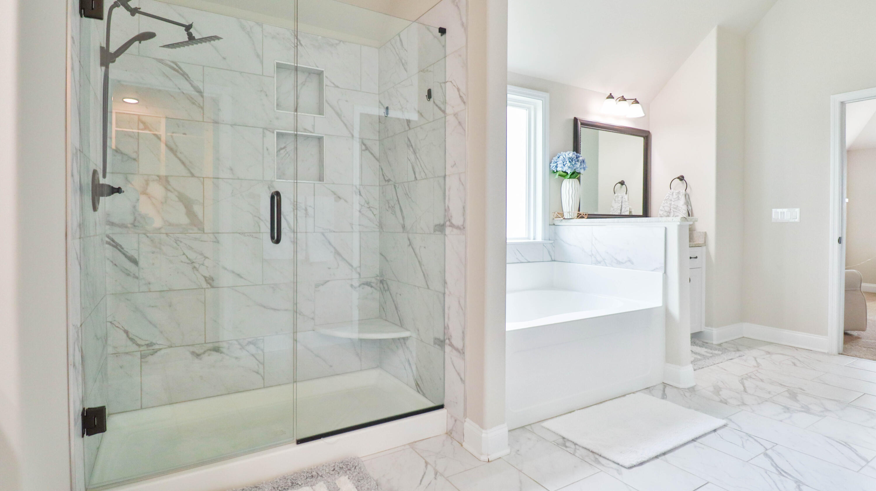 2594 Traverse Trail