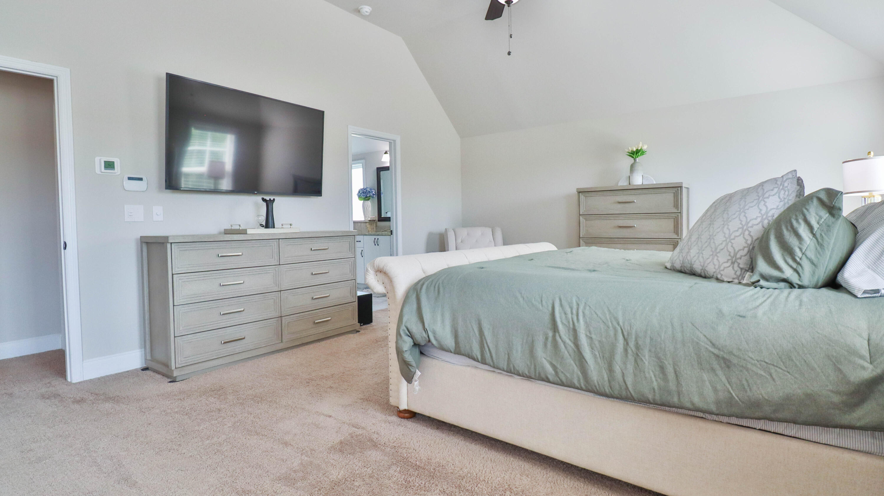 2594 Traverse Trail