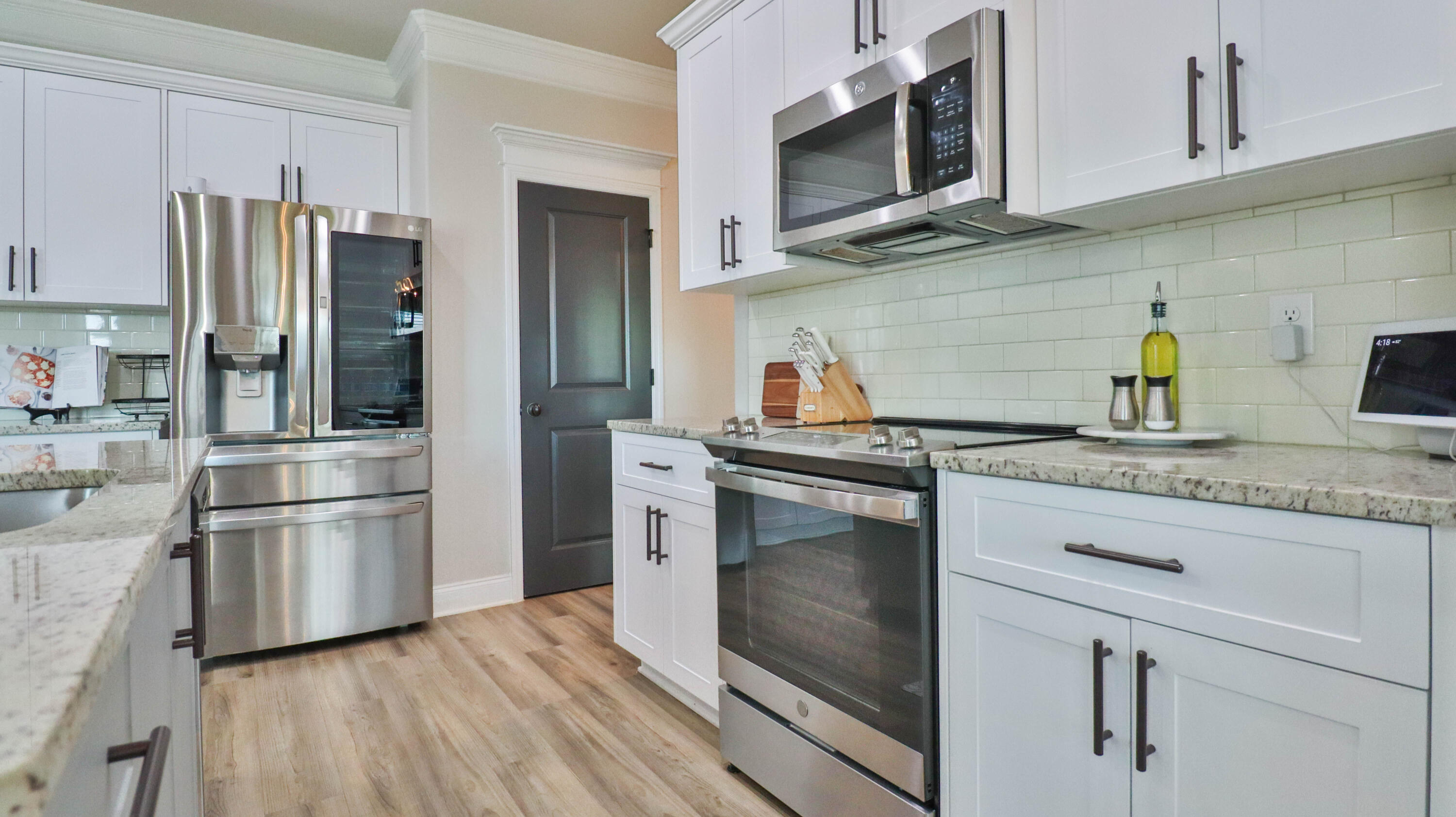 2594 Traverse Trail