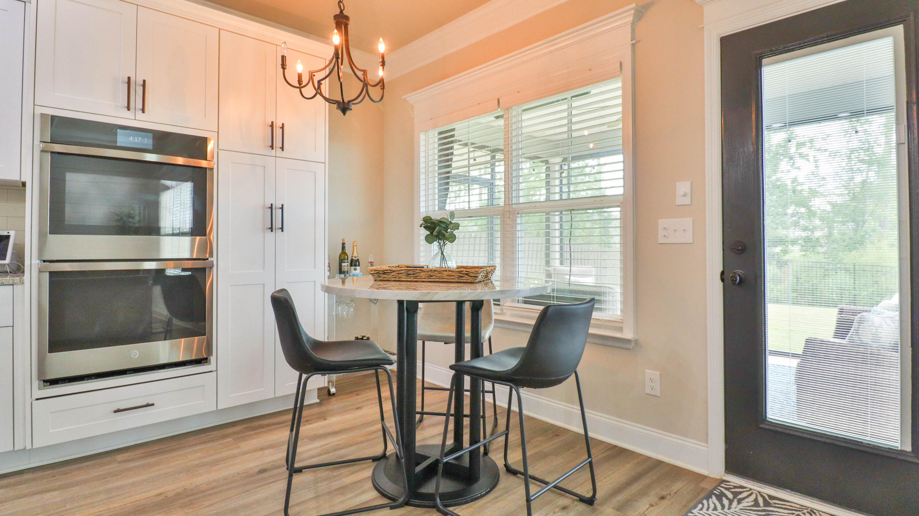 2594 Traverse Trail