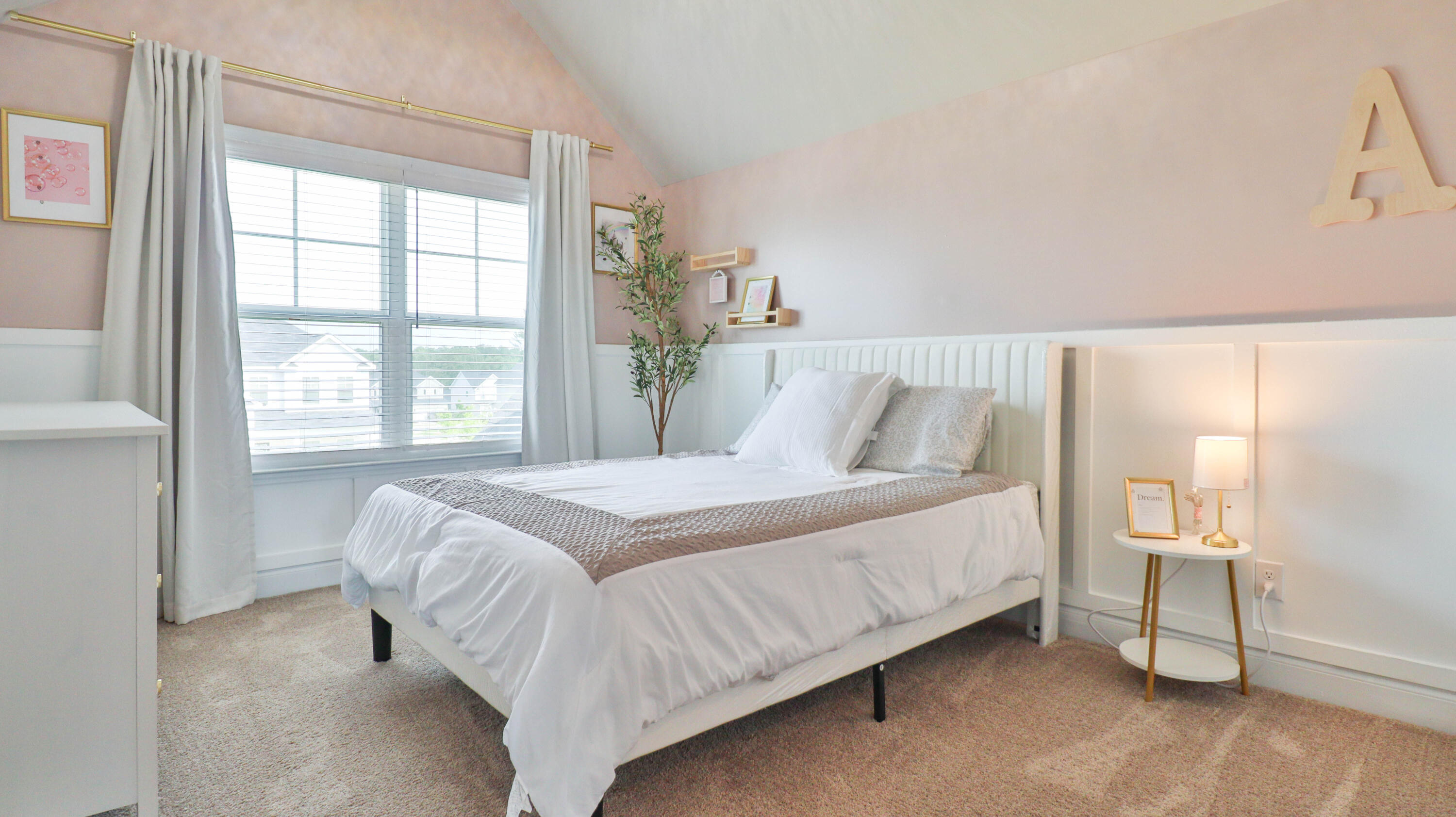 2594 Traverse Trail