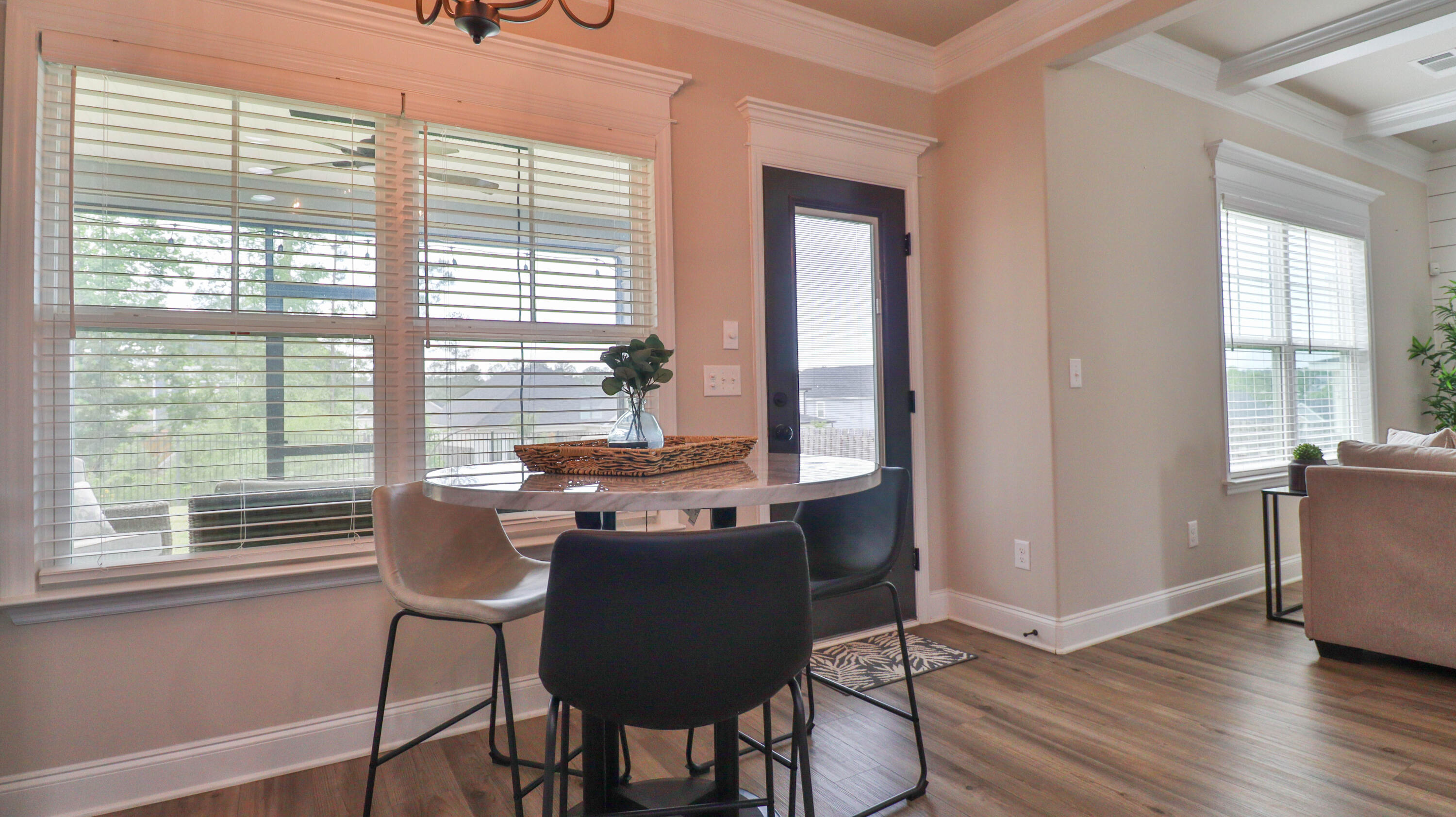 2594 Traverse Trail