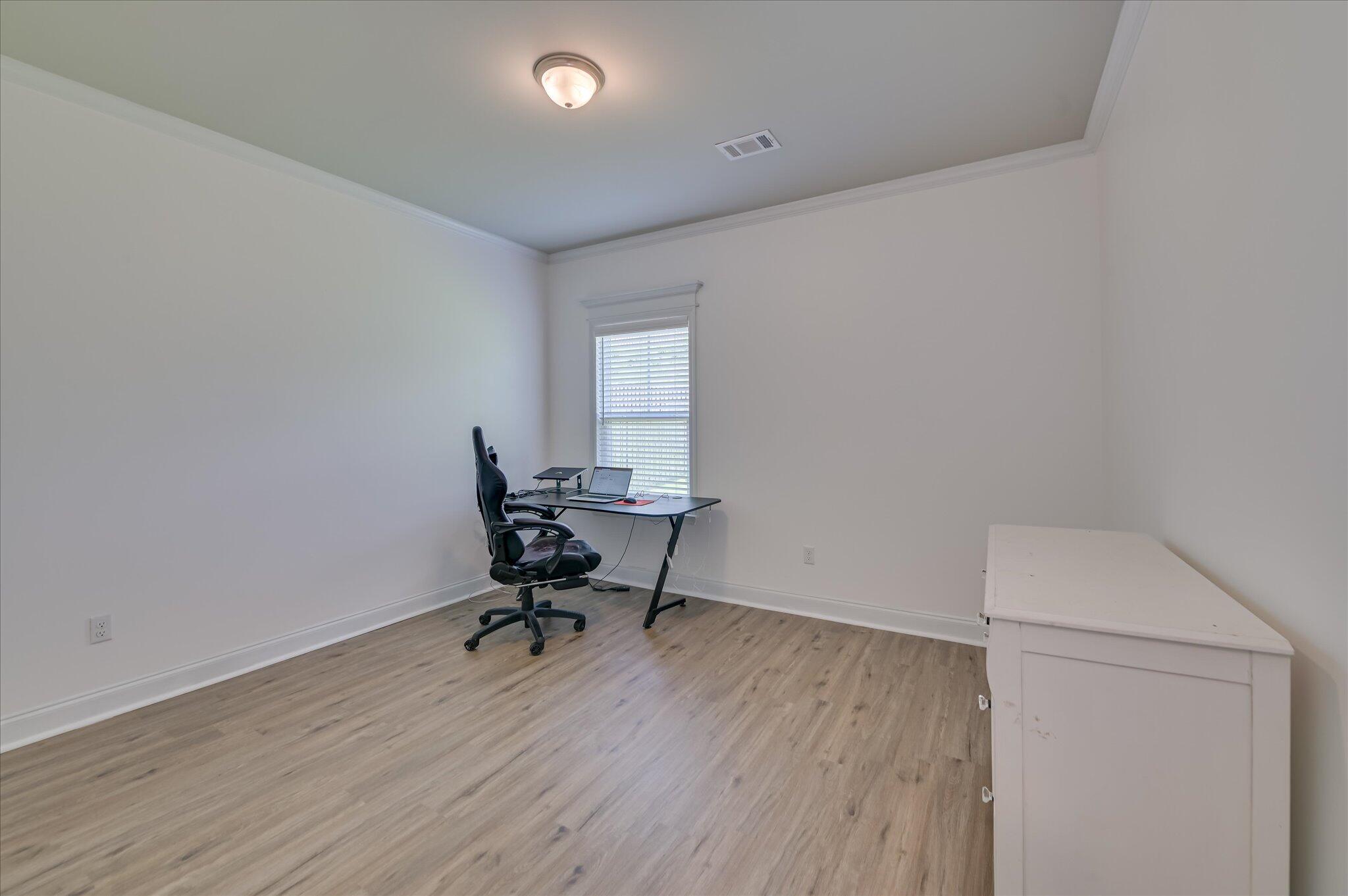 3525 Hilltop Trail
