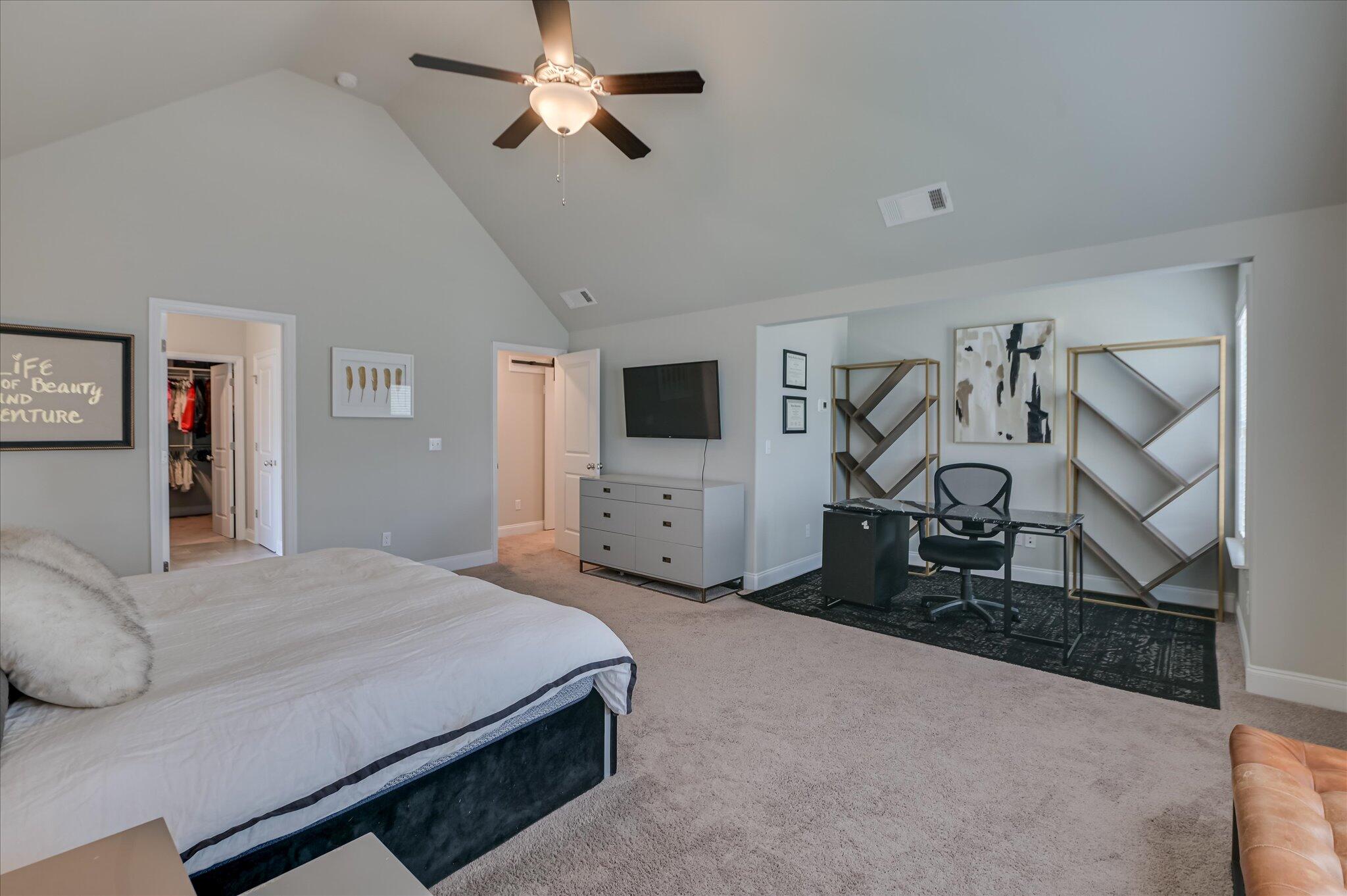 3525 Hilltop Trail