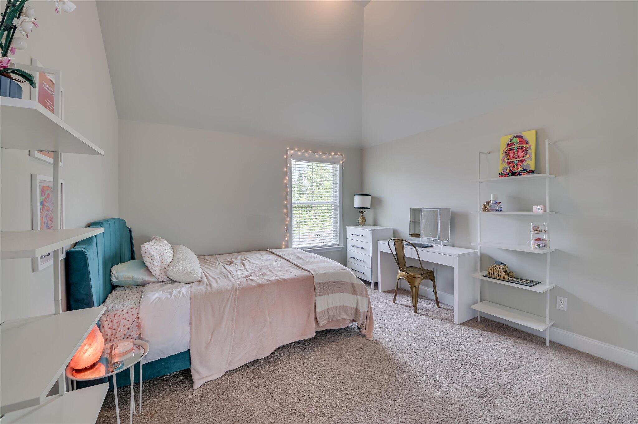 3525 Hilltop Trail