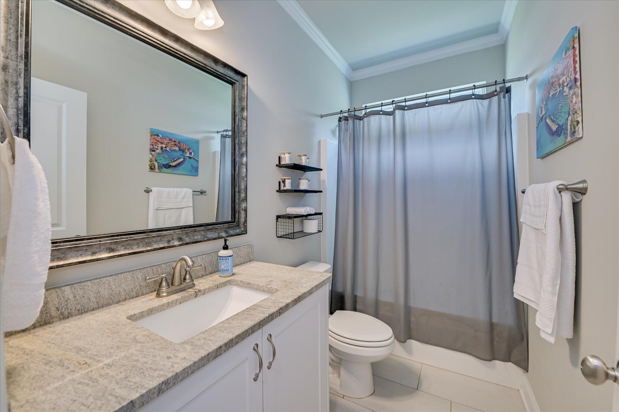 3525 Hilltop Trail