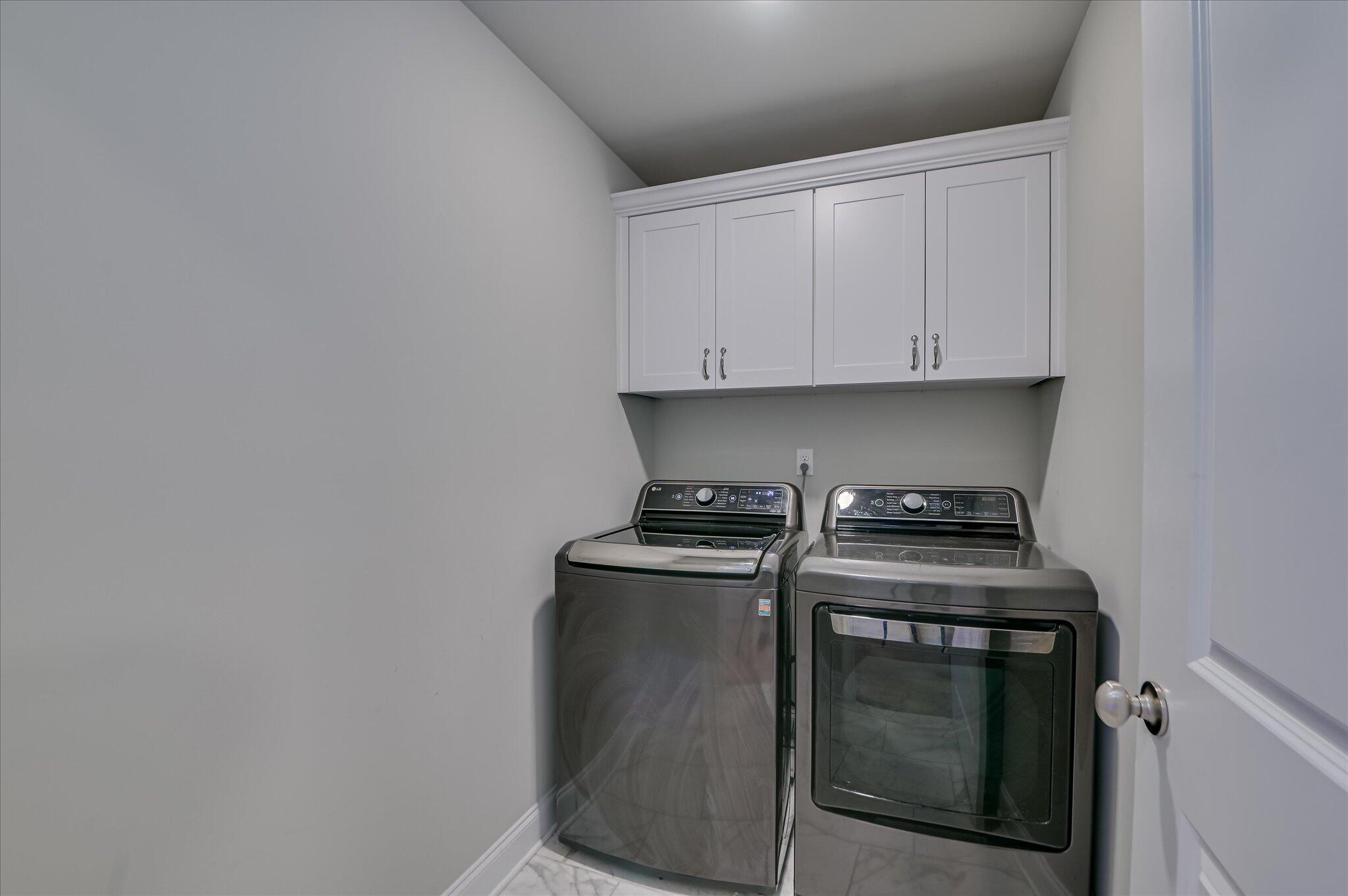 3525 Hilltop Trail