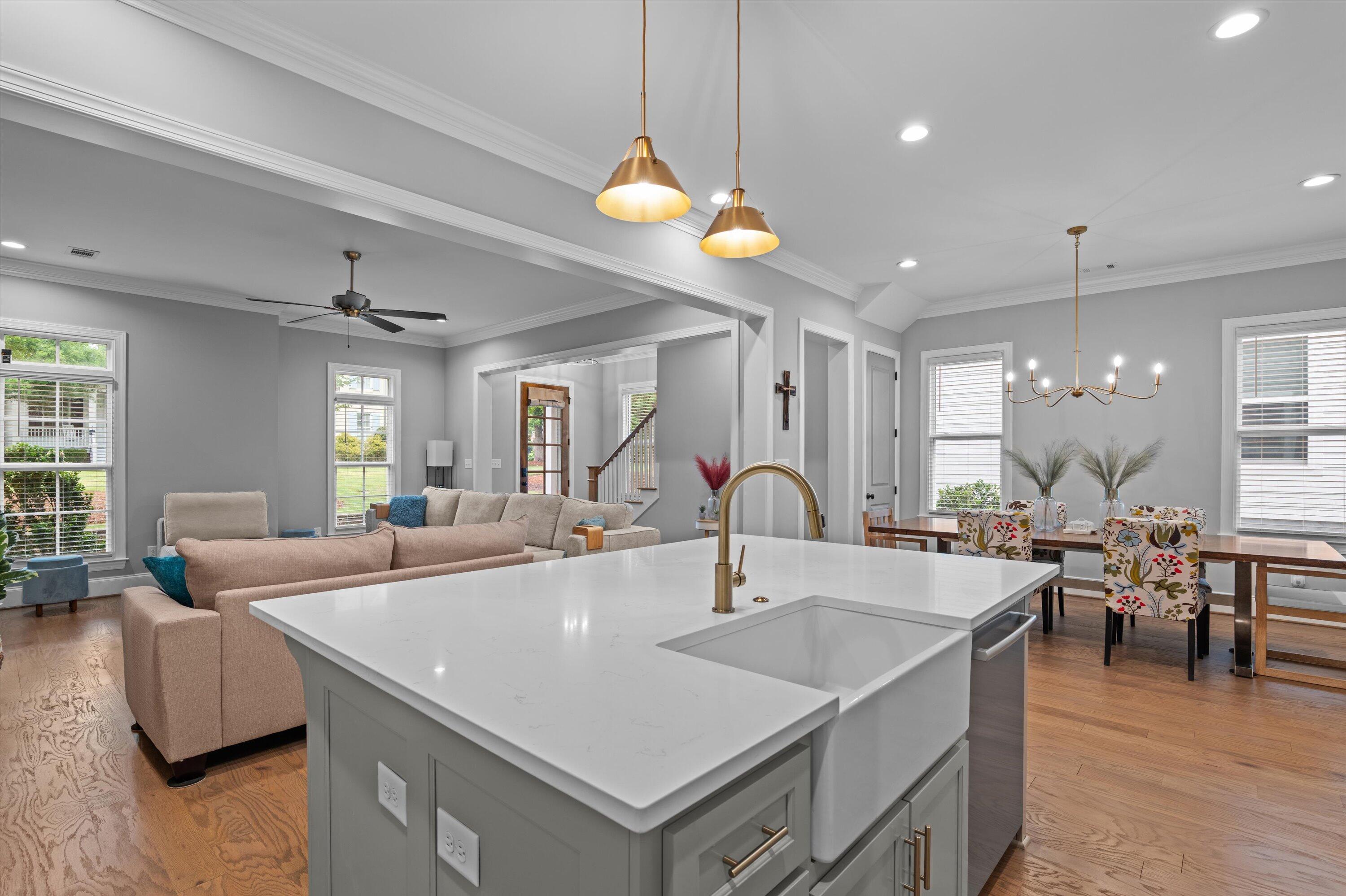 2102 Egret Circle