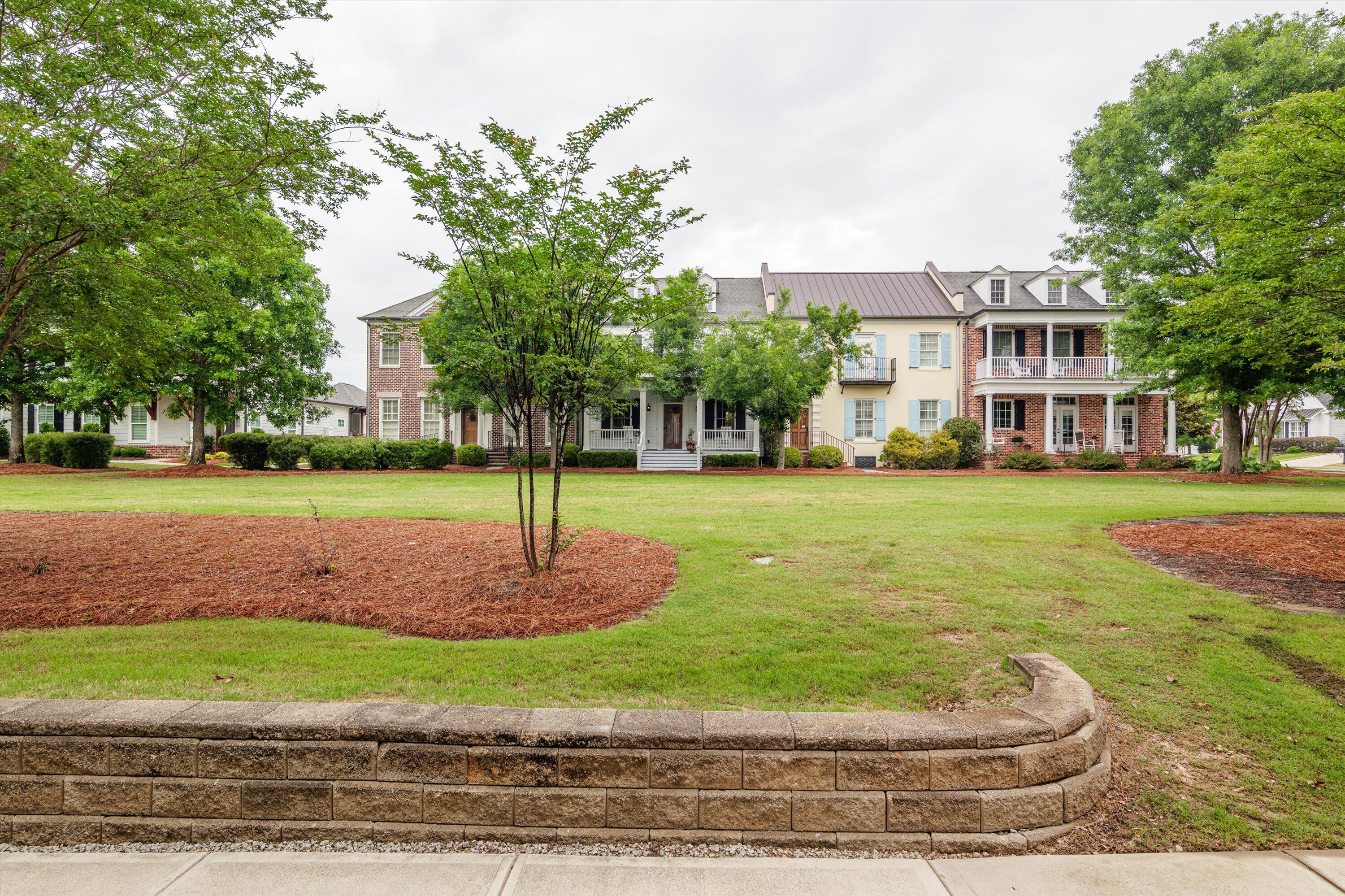 2102 Egret Circle