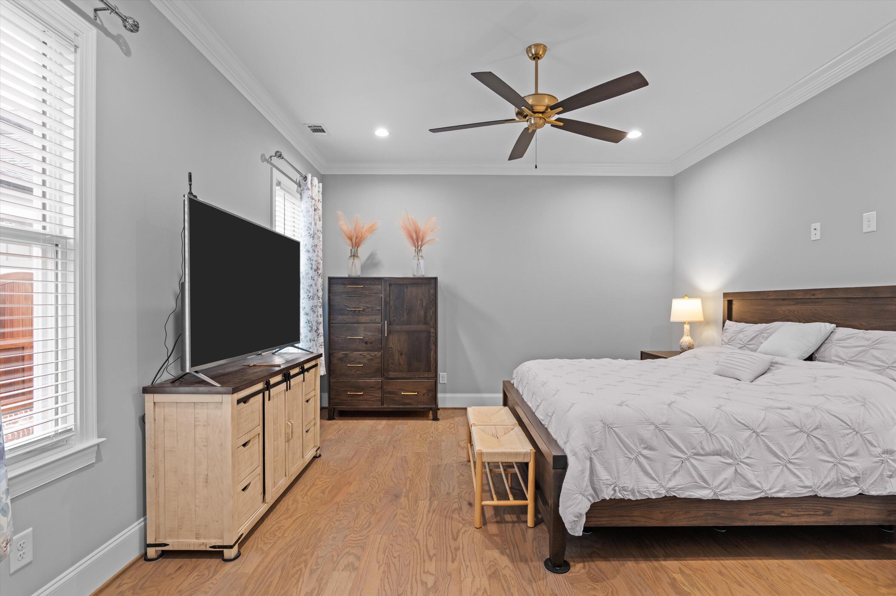 2102 Egret Circle