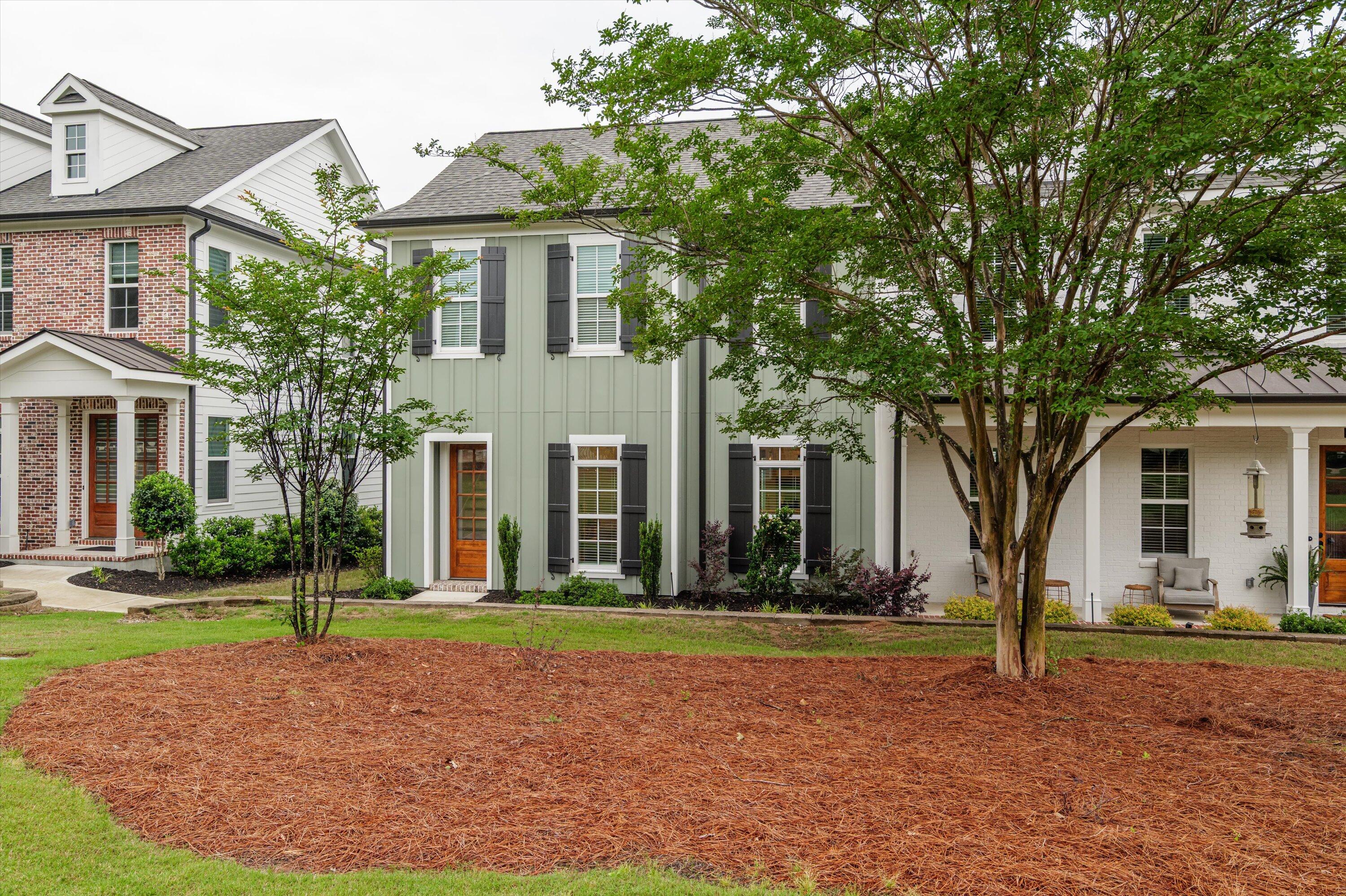 2102 Egret Circle