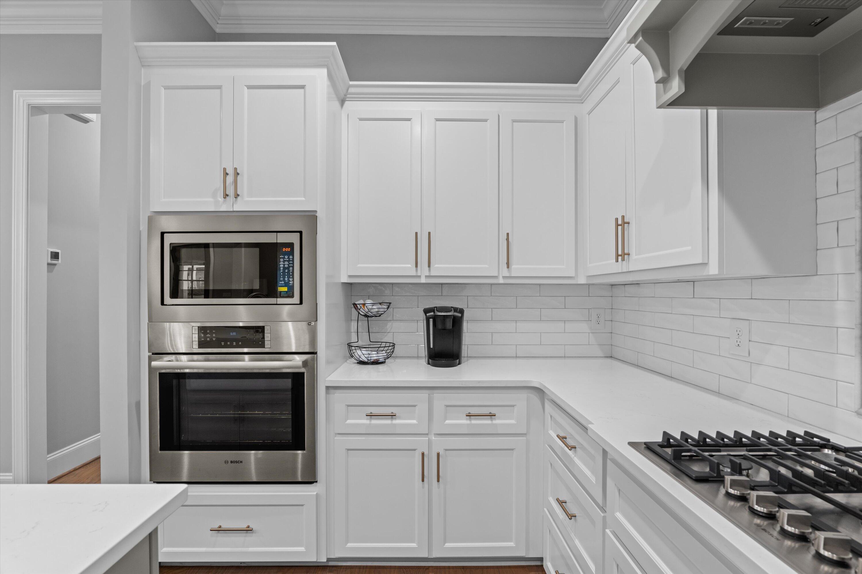 2102 Egret Circle