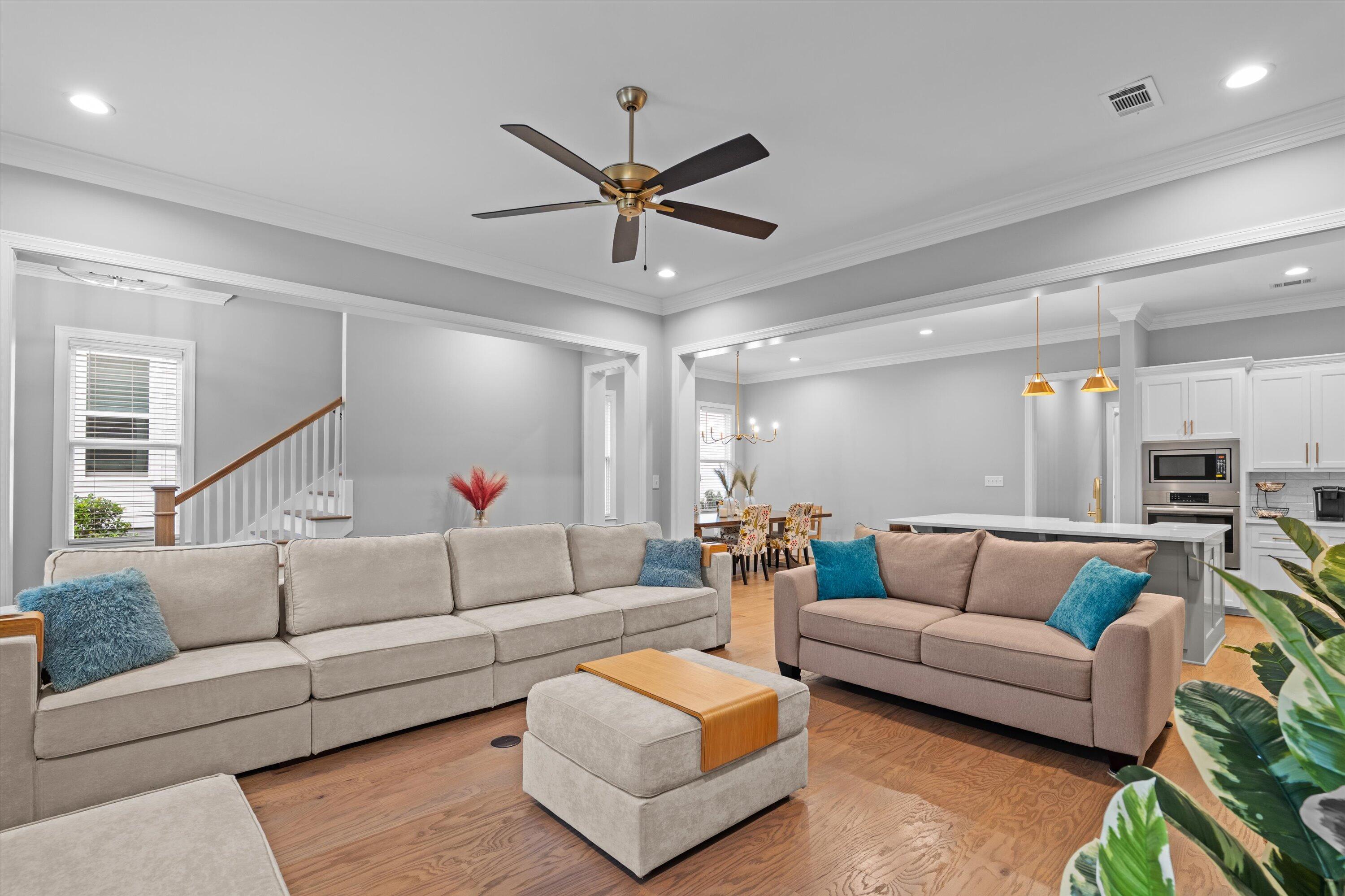 2102 Egret Circle