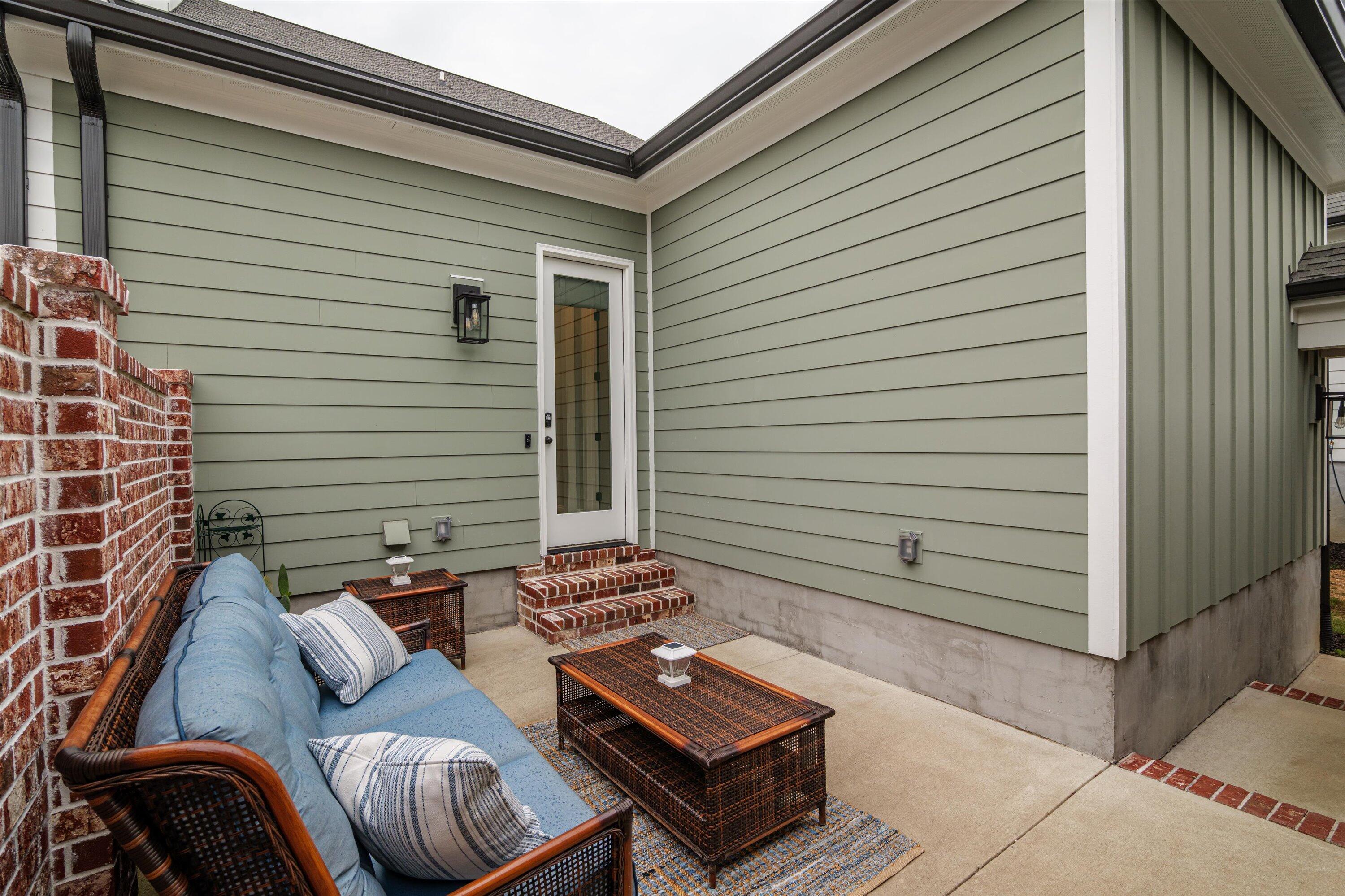 2102 Egret Circle