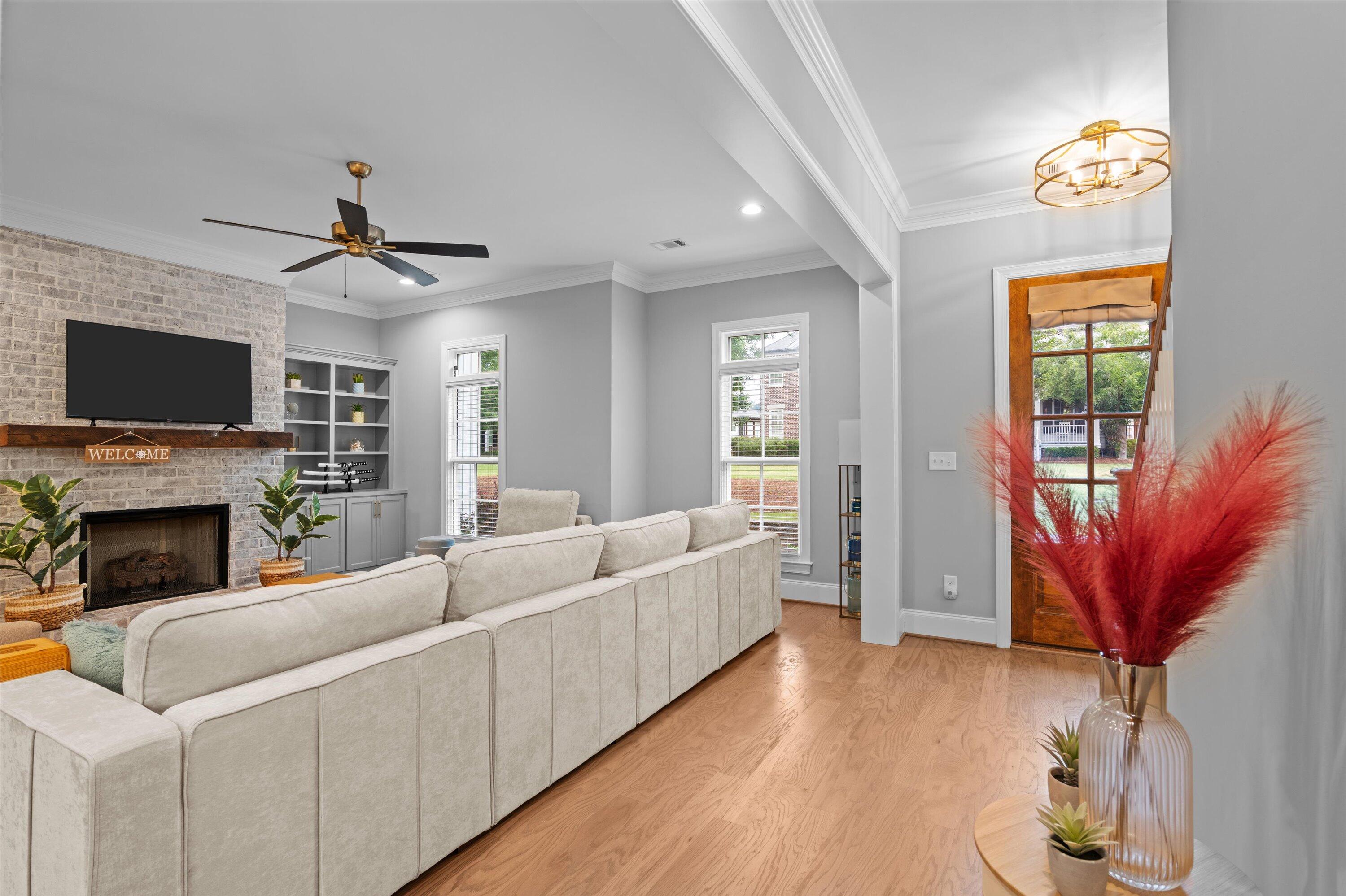 2102 Egret Circle