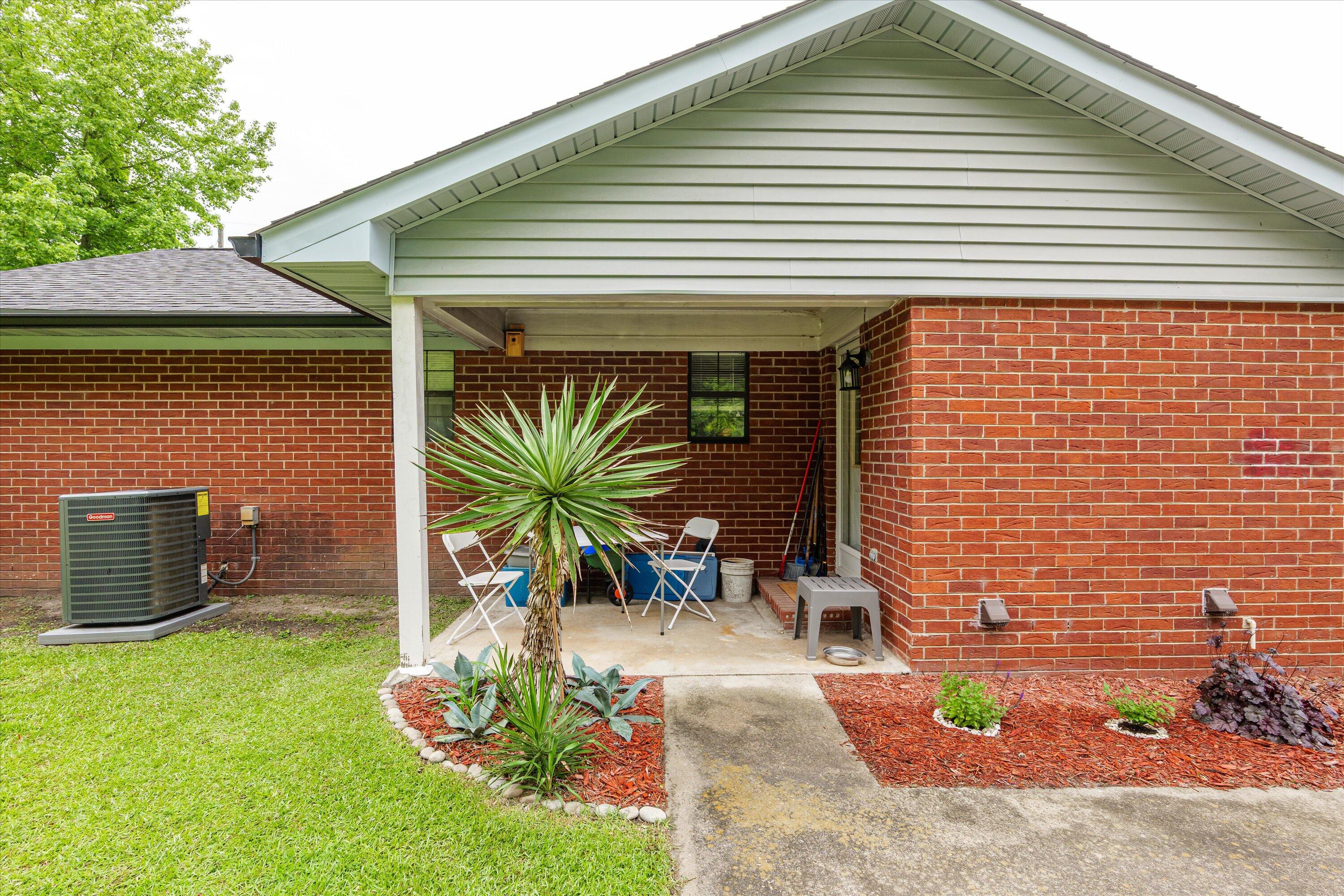 106 Allie Road