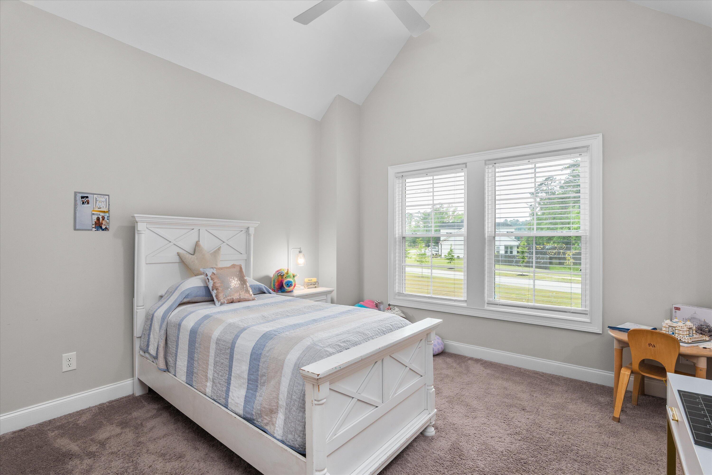 552 River Oaks Lane
