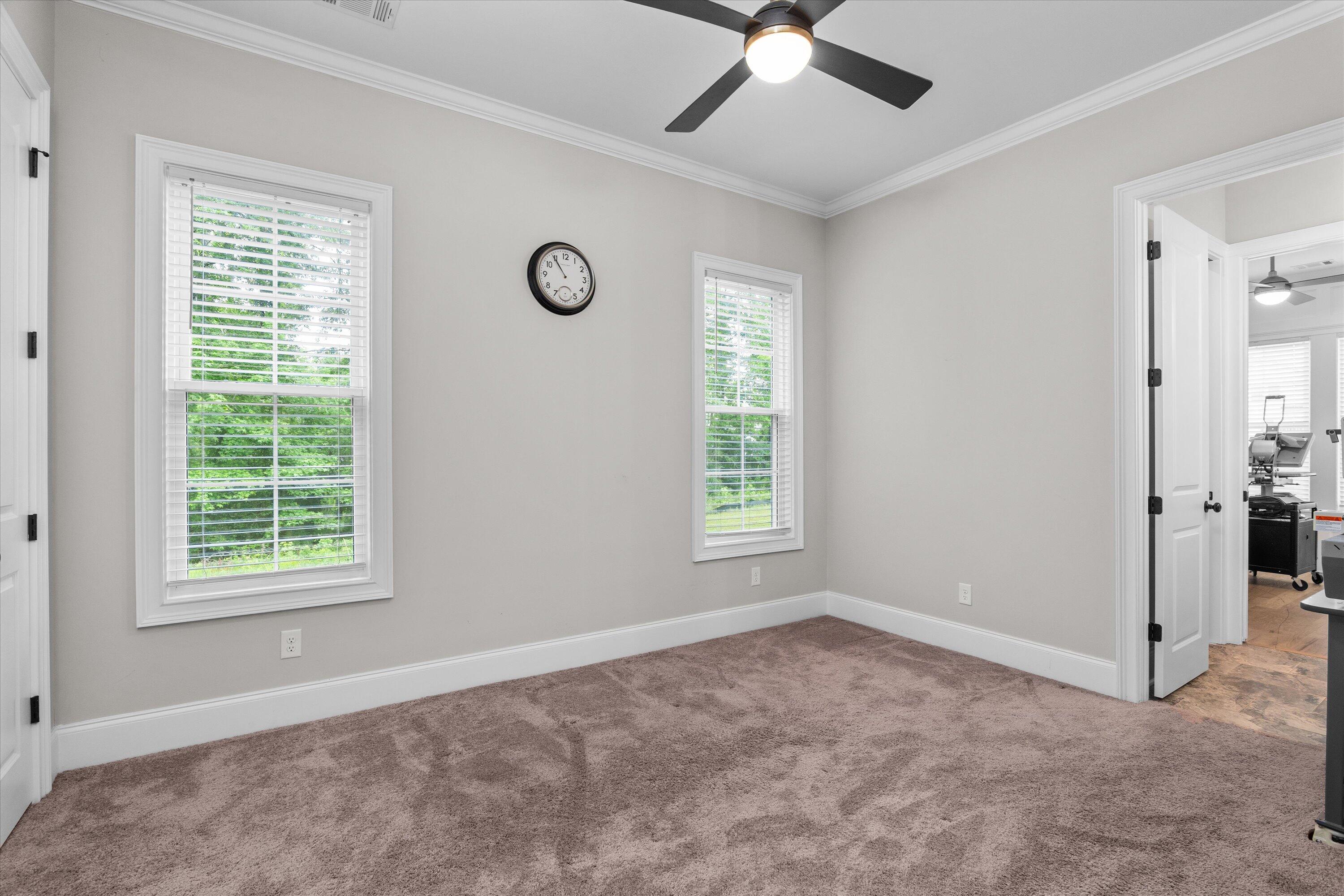 552 River Oaks Lane