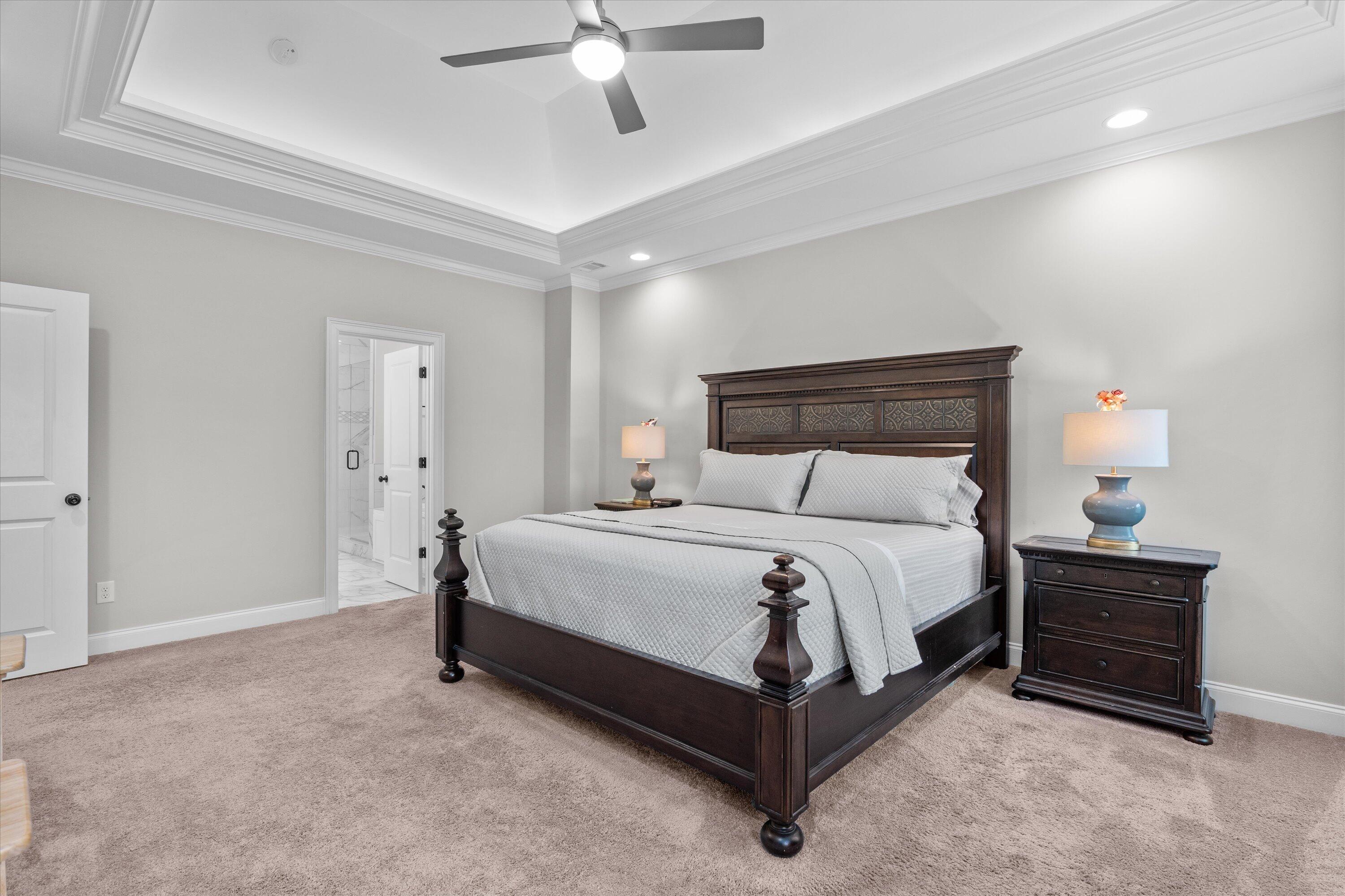 552 River Oaks Lane