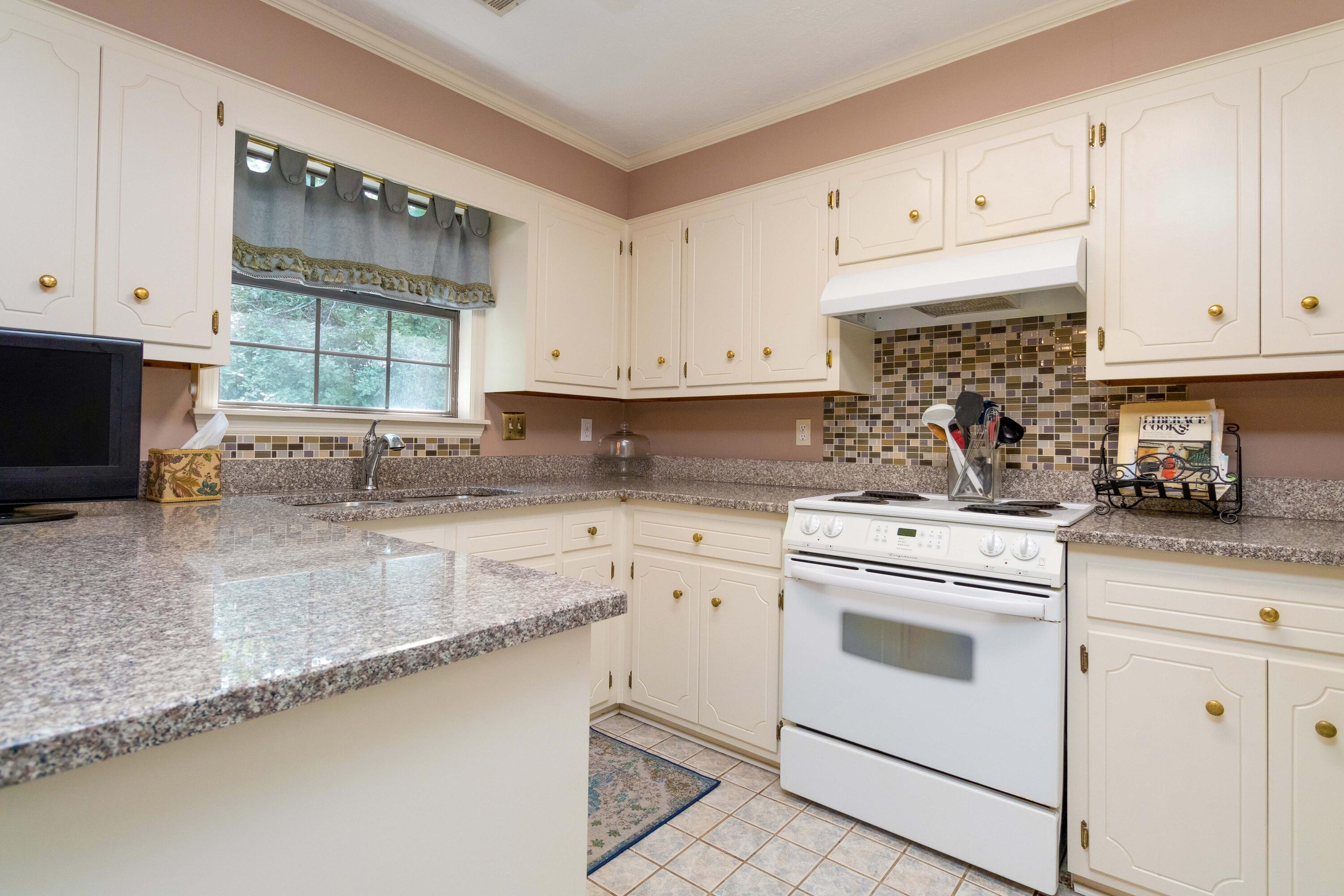 445 Creekwalk Drive