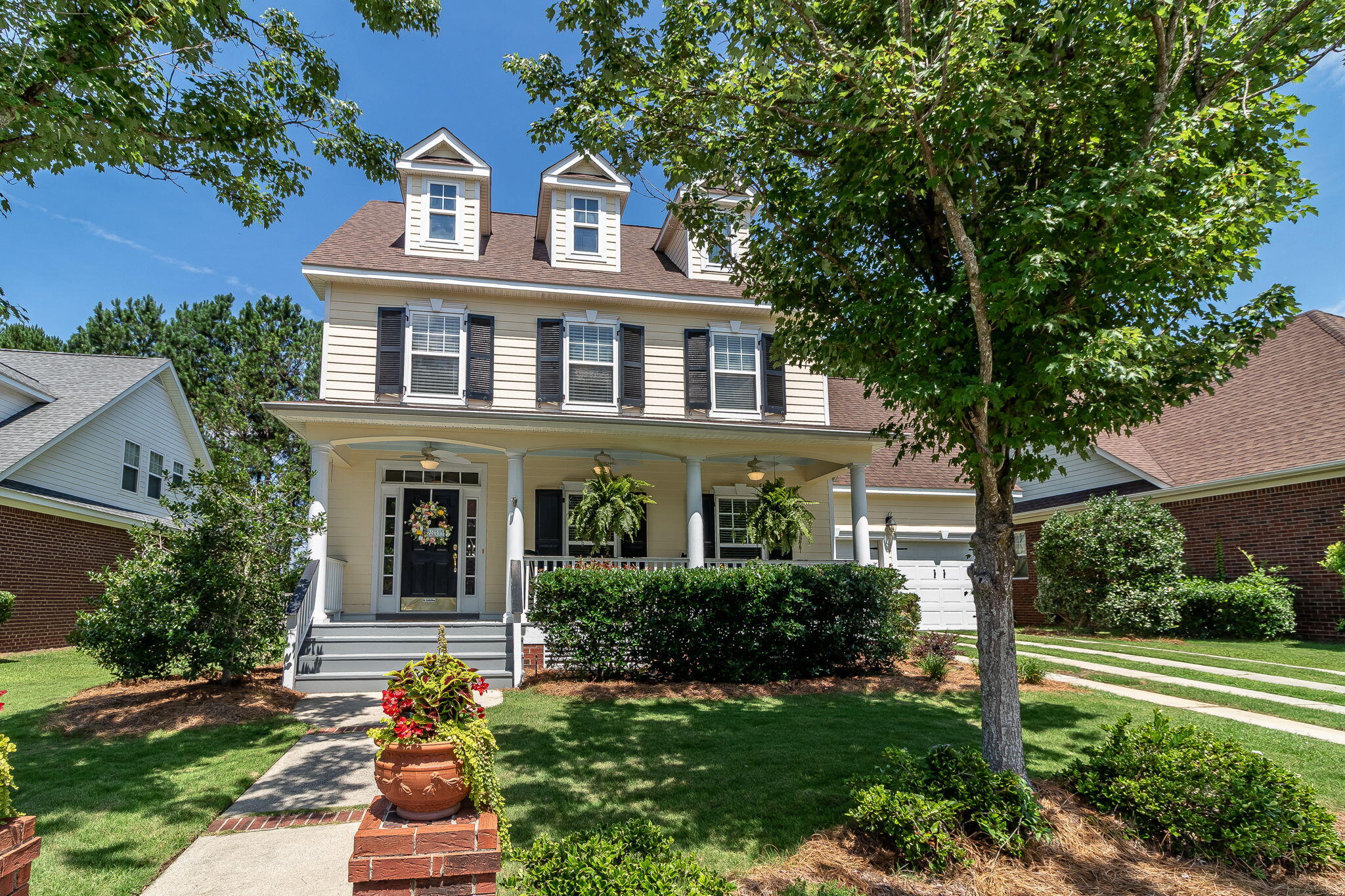 211 Oleander Trail