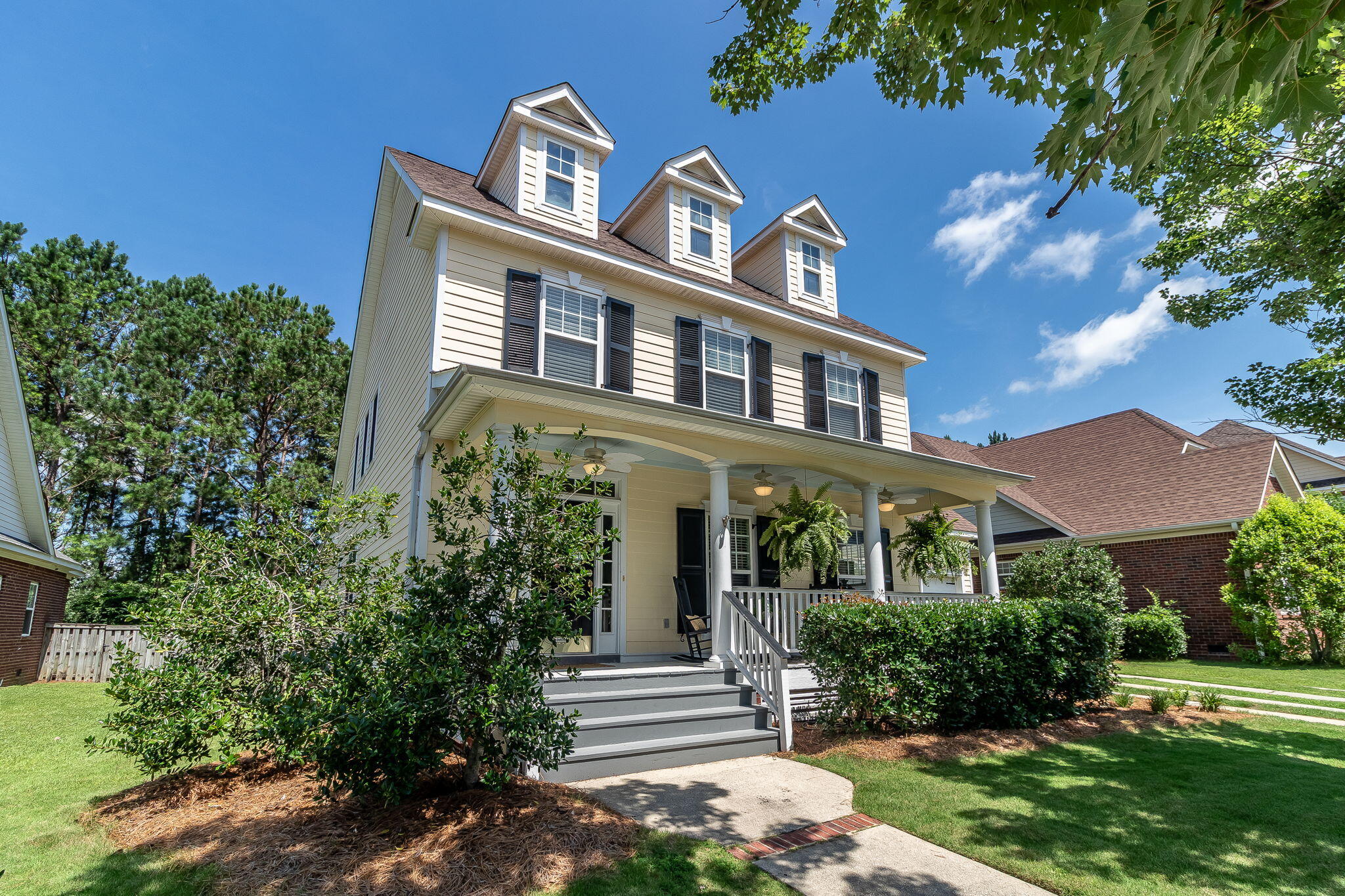 211 Oleander Trail